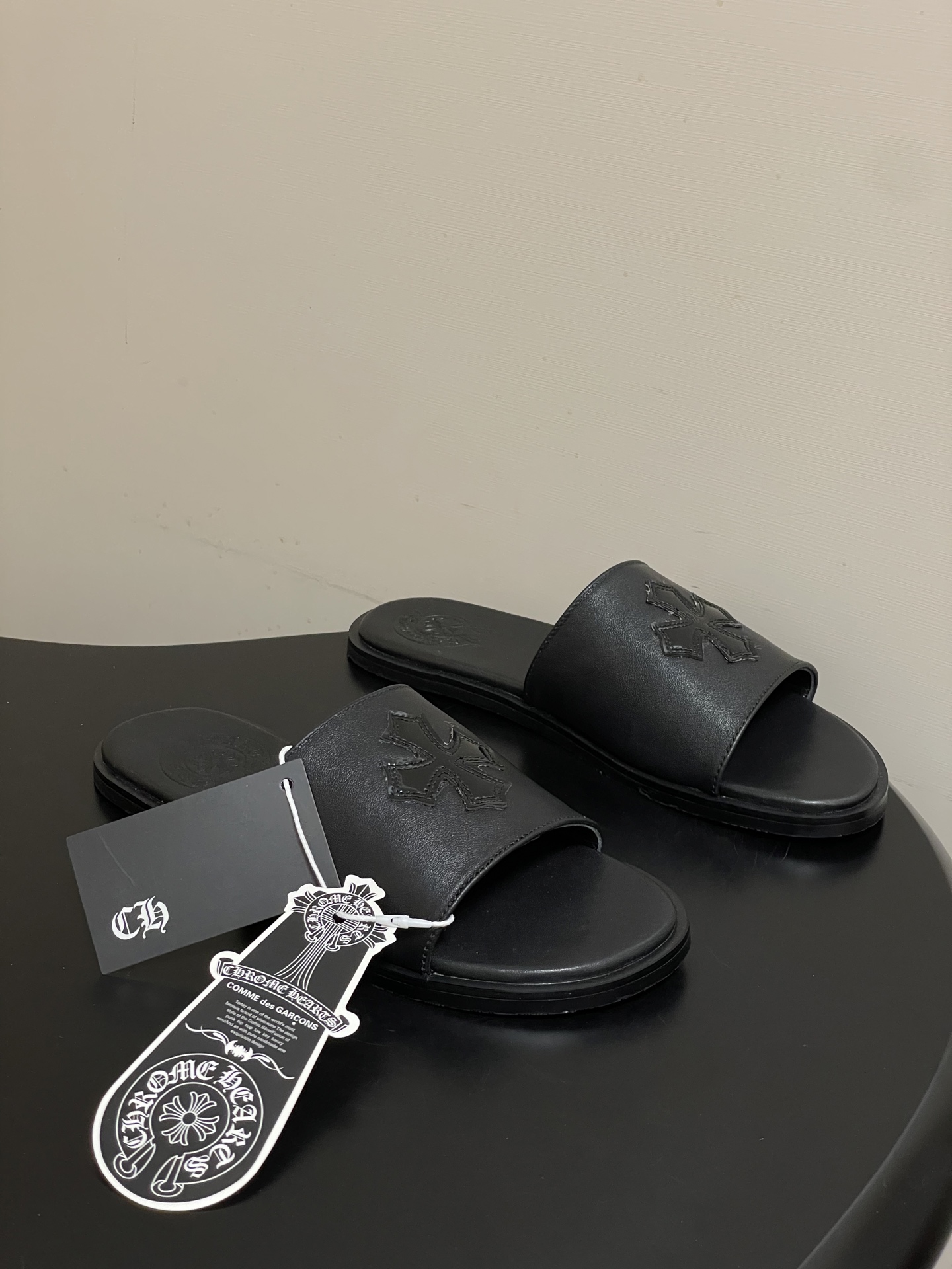 -Chromehearts 克罗心 经典标志刺绣一字带平底凉拖鞋马毛皮面拖鞋今夏最流行的懒人拖鞋，韩版潮