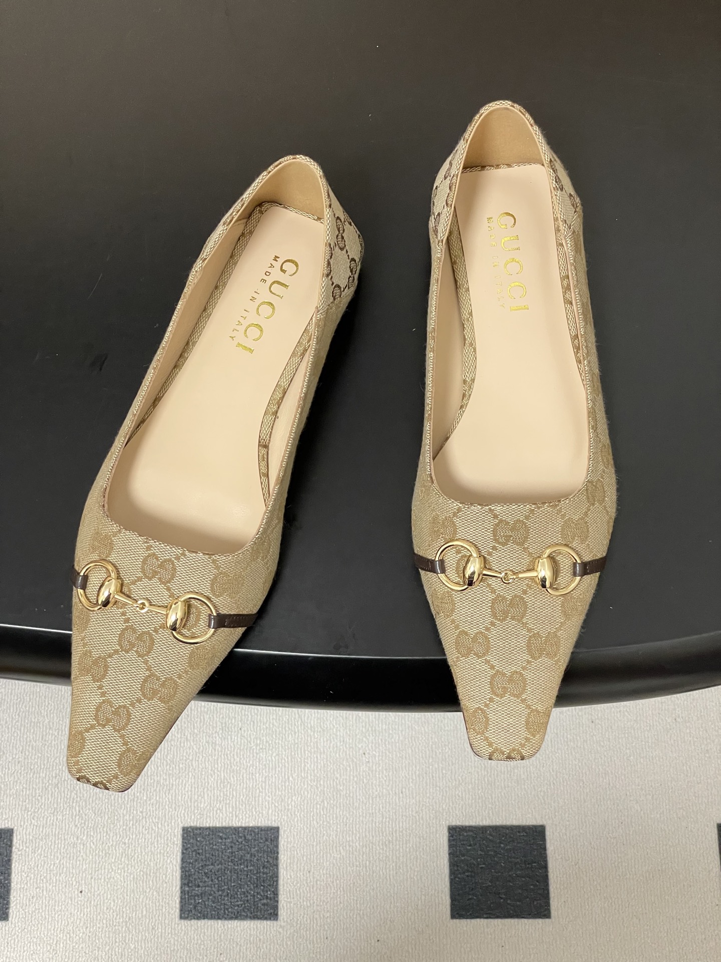 -顶级品质26Ss春夏新款Gucci古驰Vittoria系列女士浅口鞋G家经典马衔扣小方头猫跟单鞋GG老