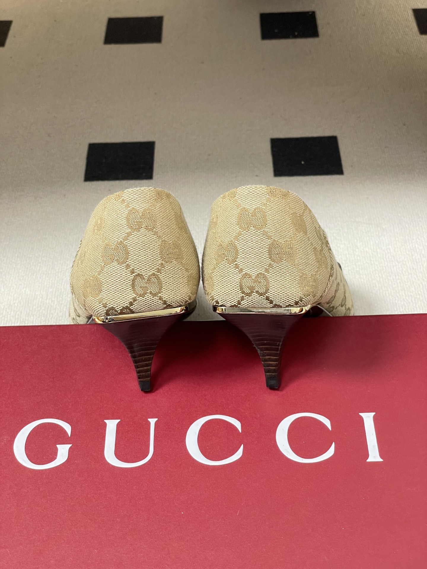 -顶级品质26Ss春夏新款Gucci古驰Vittoria系列女士浅口鞋G家经典马衔扣小方头猫跟单鞋GG老