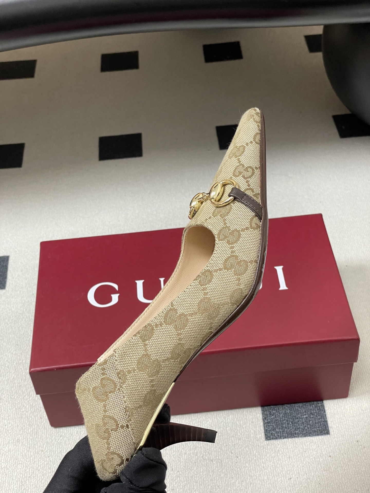 -顶级品质26Ss春夏新款Gucci古驰Vittoria系列女士浅口鞋G家经典马衔扣小方头猫跟单鞋GG老