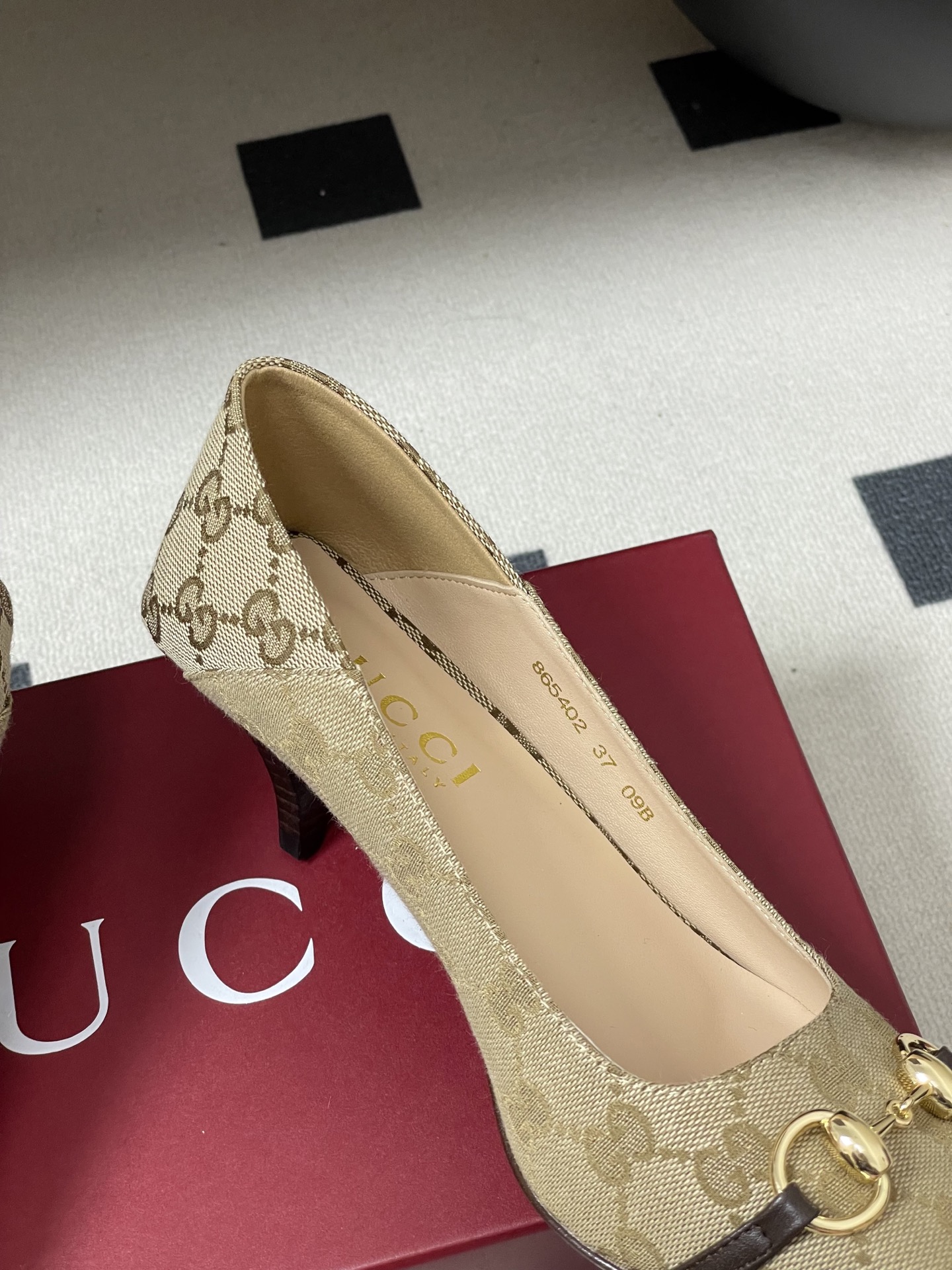 -顶级品质26Ss春夏新款Gucci古驰Vittoria系列女士浅口鞋G家经典马衔扣小方头猫跟单鞋GG老