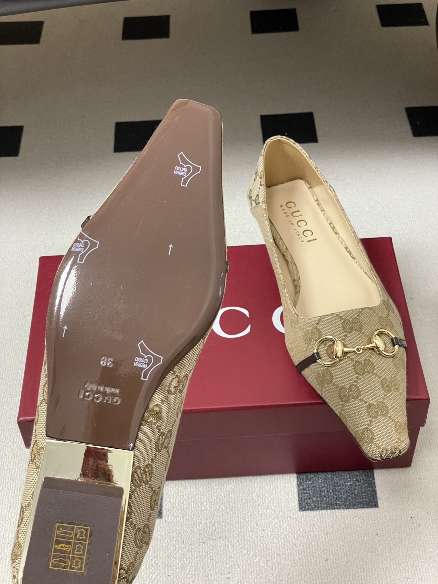 -顶级品质26Ss春夏新款Gucci古驰Vittoria系列女士浅口鞋G家经典马衔扣小方头猫跟单鞋GG老