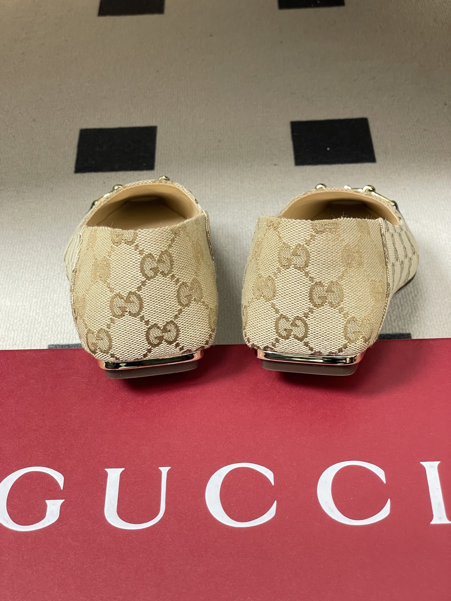 -顶级品质26Ss春夏新款Gucci古驰Vittoria系列女士浅口鞋G家经典马衔扣小方头猫跟单鞋GG老