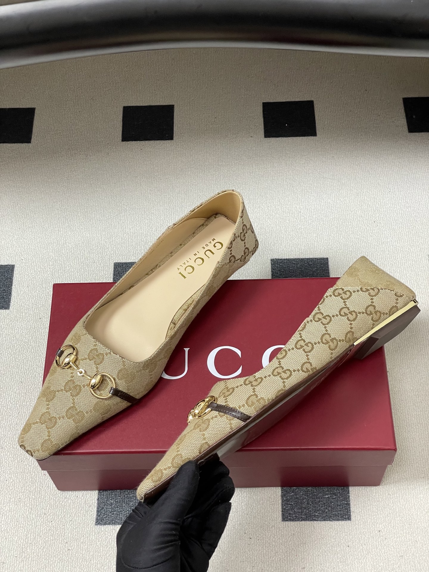 -顶级品质26Ss春夏新款Gucci古驰Vittoria系列女士浅口鞋G家经典马衔扣小方头猫跟单鞋GG老