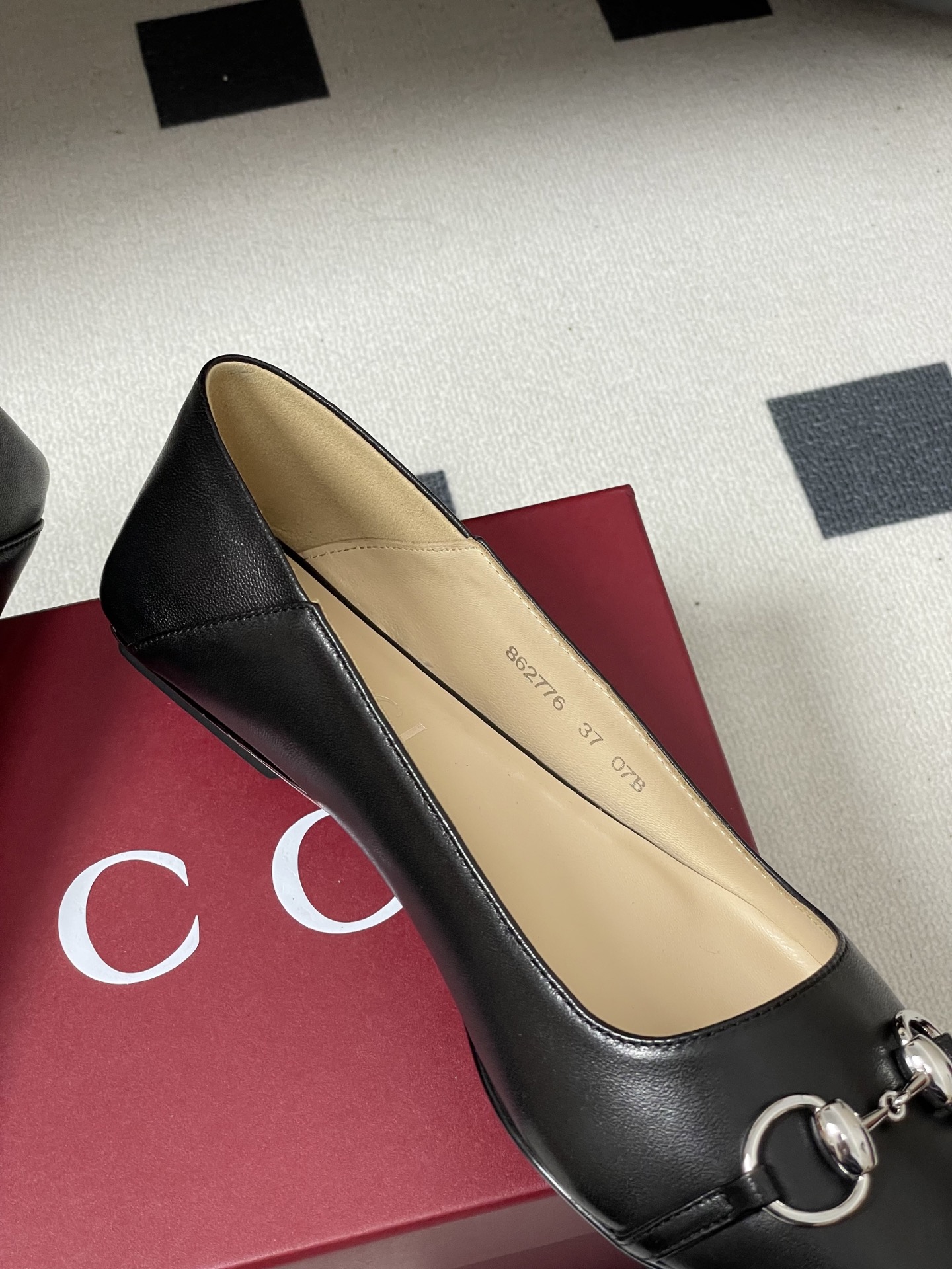 -顶级品质26Ss春夏新款Gucci古驰Vittoria系列女士浅口鞋G家经典马衔扣小方头猫跟单鞋GG老