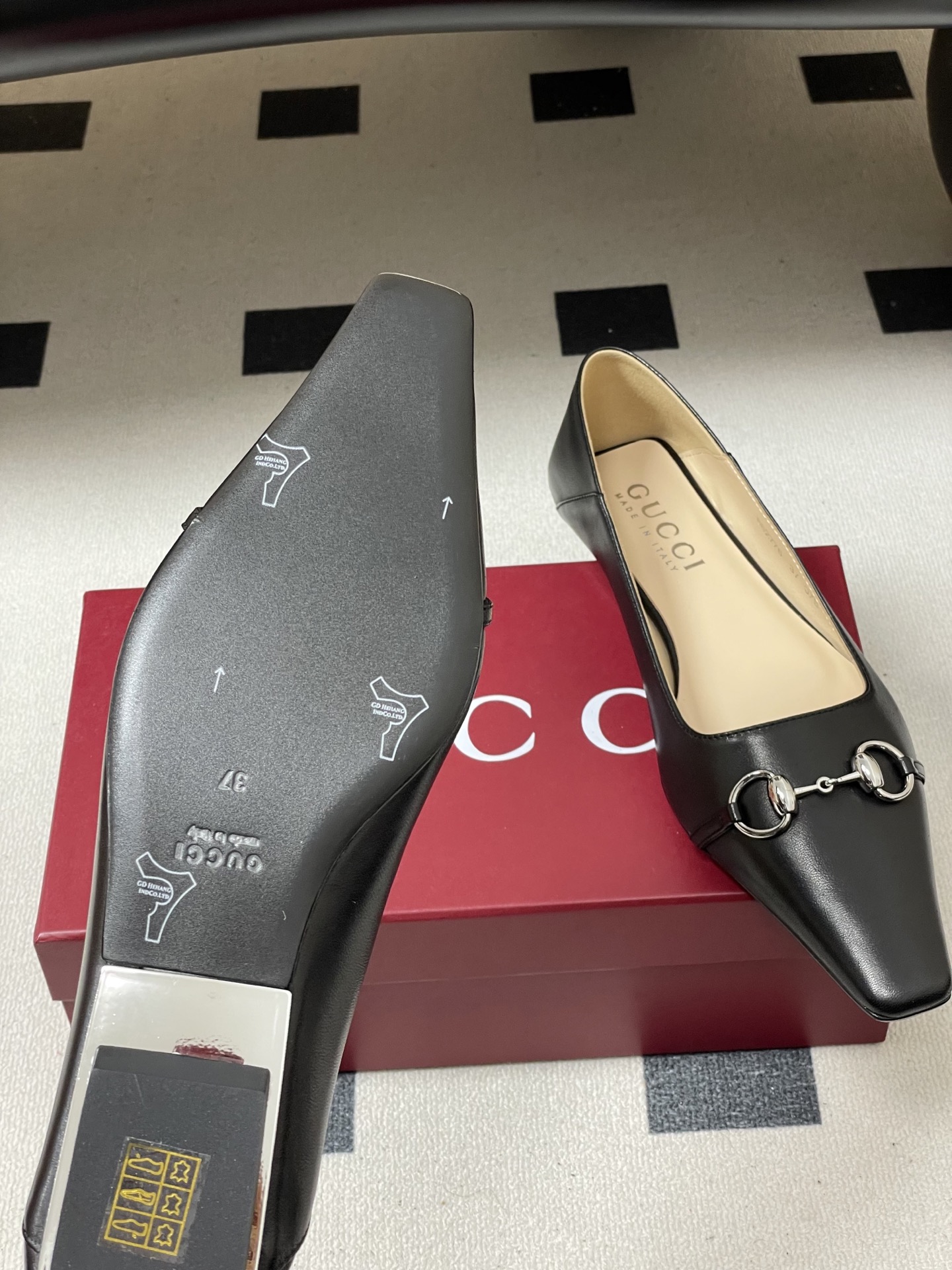 -顶级品质26Ss春夏新款Gucci古驰Vittoria系列女士浅口鞋G家经典马衔扣小方头猫跟单鞋GG老