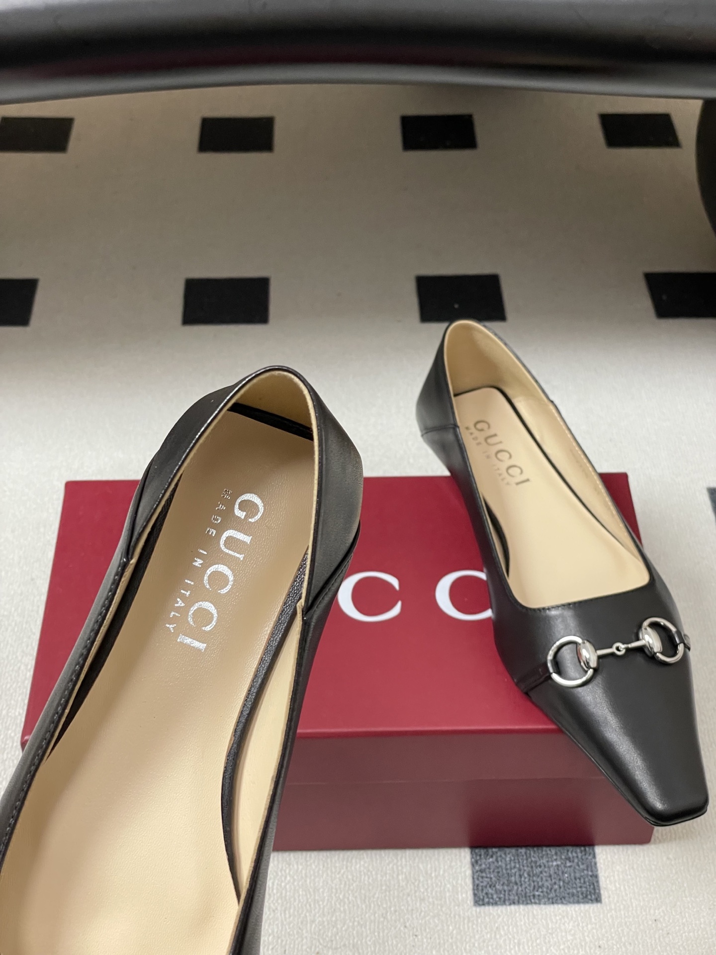 -顶级品质26Ss春夏新款Gucci古驰Vittoria系列女士浅口鞋G家经典马衔扣小方头猫跟单鞋GG老