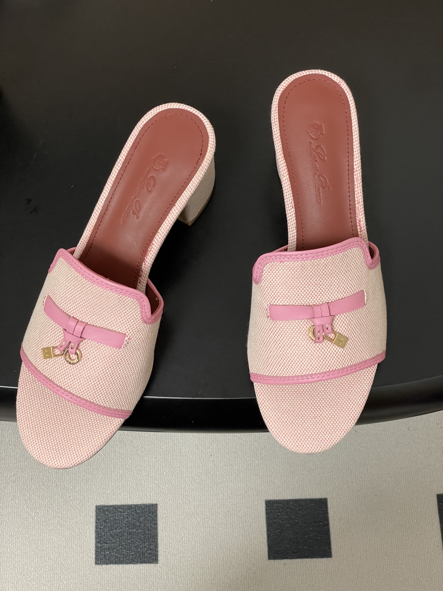 -2026🆕最新配色 Loro Piana 诺悠翩雅 LP Summer Charms经典款平底拖鞋五金