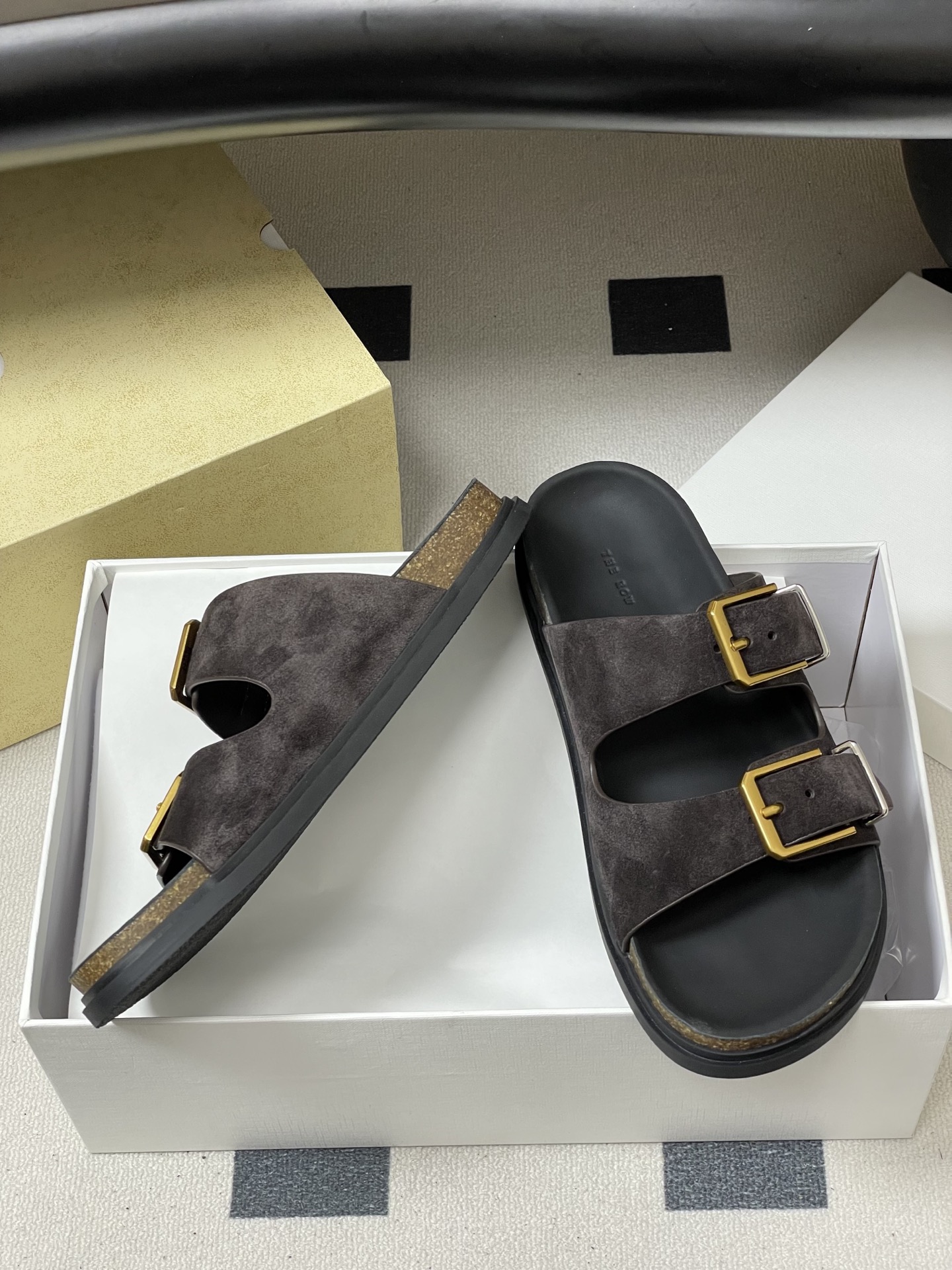 -THE ROW 26s春夏新款 TR 双带扣勃肯拖鞋马毛休闲沙滩凉拖鞋真正的好鞋，从不需要多余装饰。这