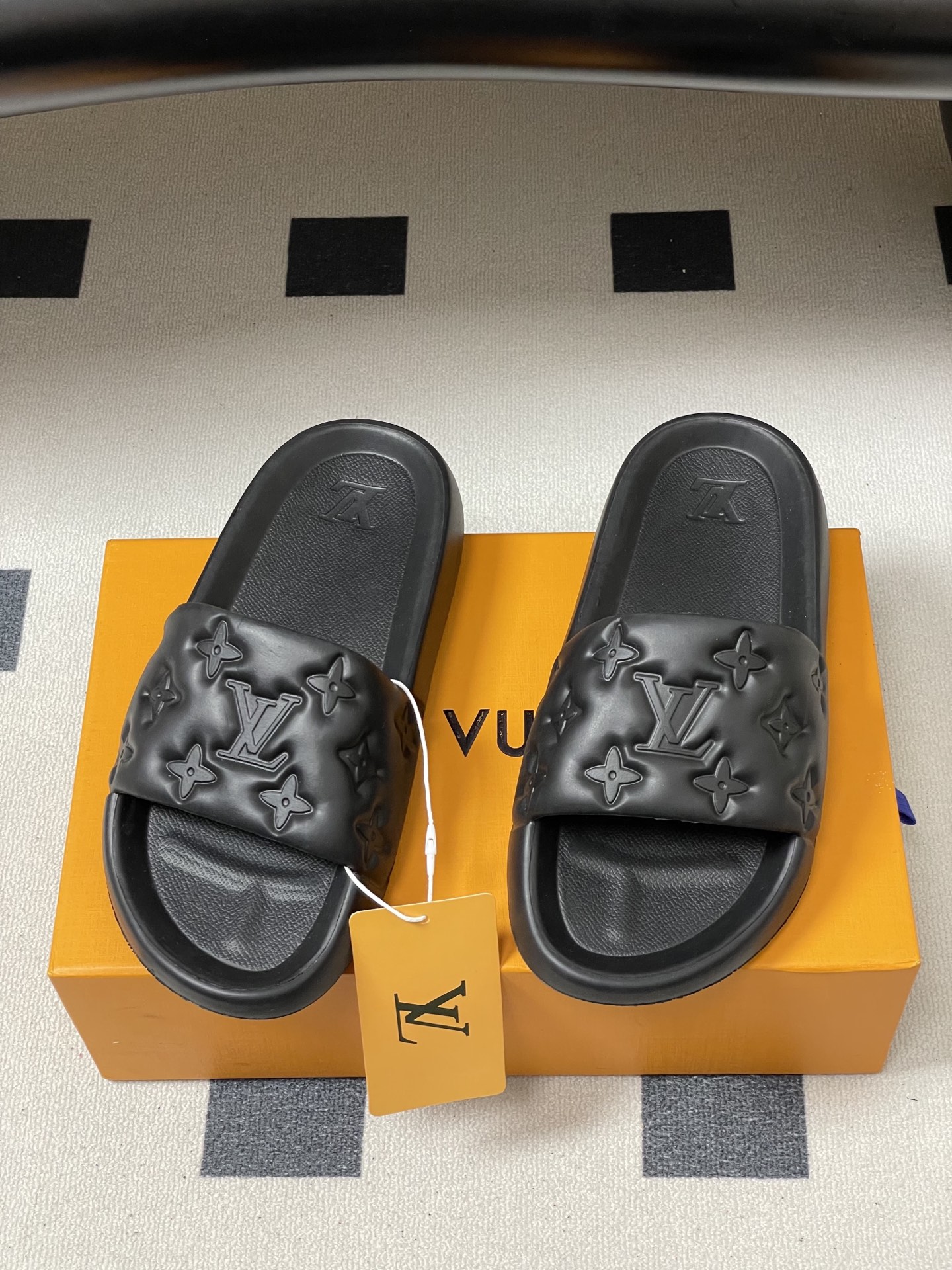 -Louis Vuitton 路易威登 Lv 经典款浮雕果冻拖鞋情侣款休闲沙滩鞋驴牌monogram 浮