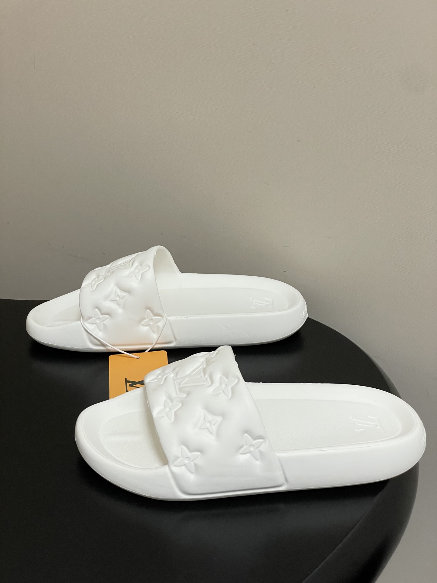 -Louis Vuitton 路易威登 Lv 经典款浮雕果冻拖鞋情侣款休闲沙滩鞋驴牌monogram 浮