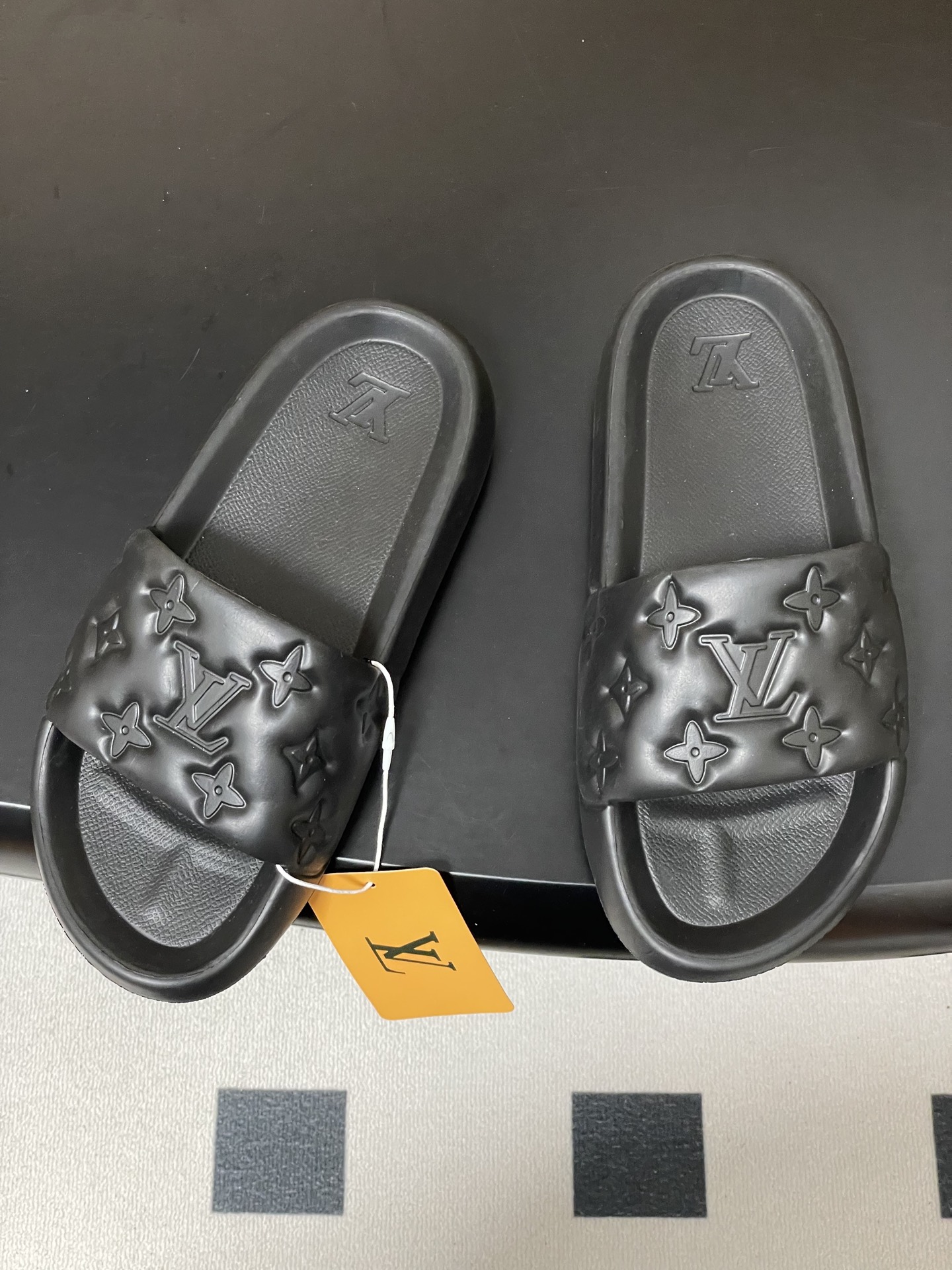 -Louis Vuitton 路易威登 Lv 经典款浮雕果冻拖鞋情侣款休闲沙滩鞋驴牌monogram 浮