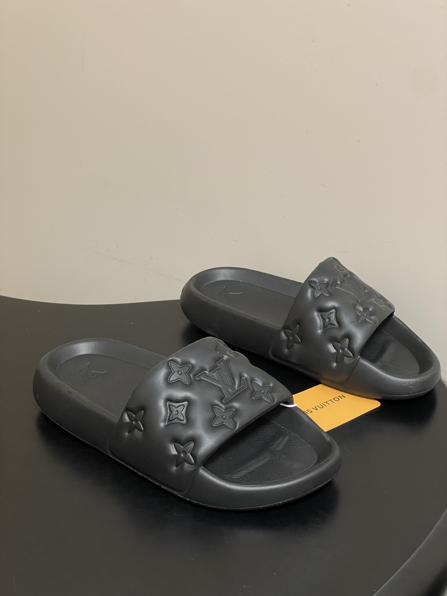 -Louis Vuitton 路易威登 Lv 经典款浮雕果冻拖鞋情侣款休闲沙滩鞋驴牌monogram 浮