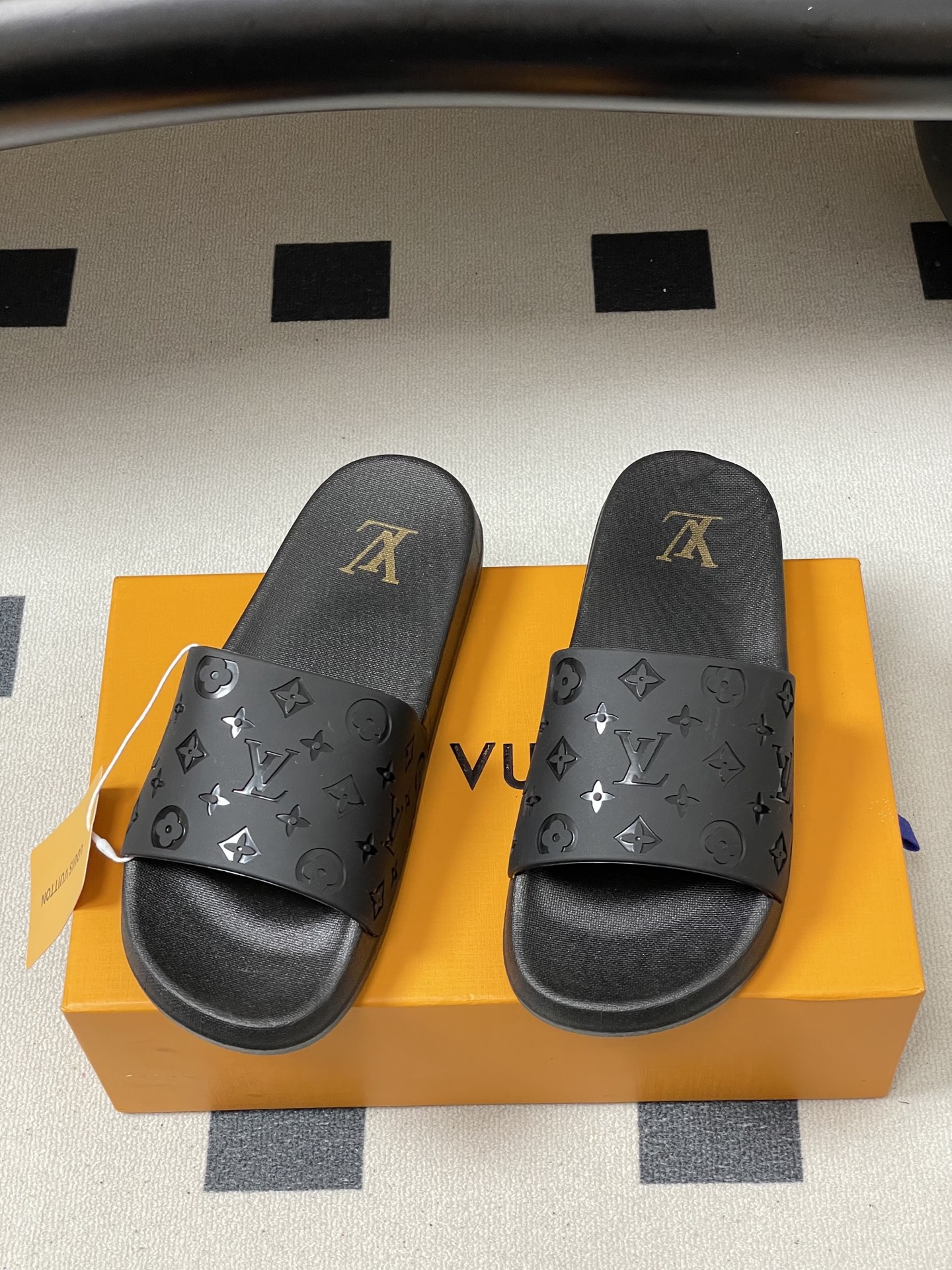 -Louis Vuitton 路易威登 Lv 经典款浮雕果冻拖鞋情侣款休闲沙滩鞋驴牌monogram 浮