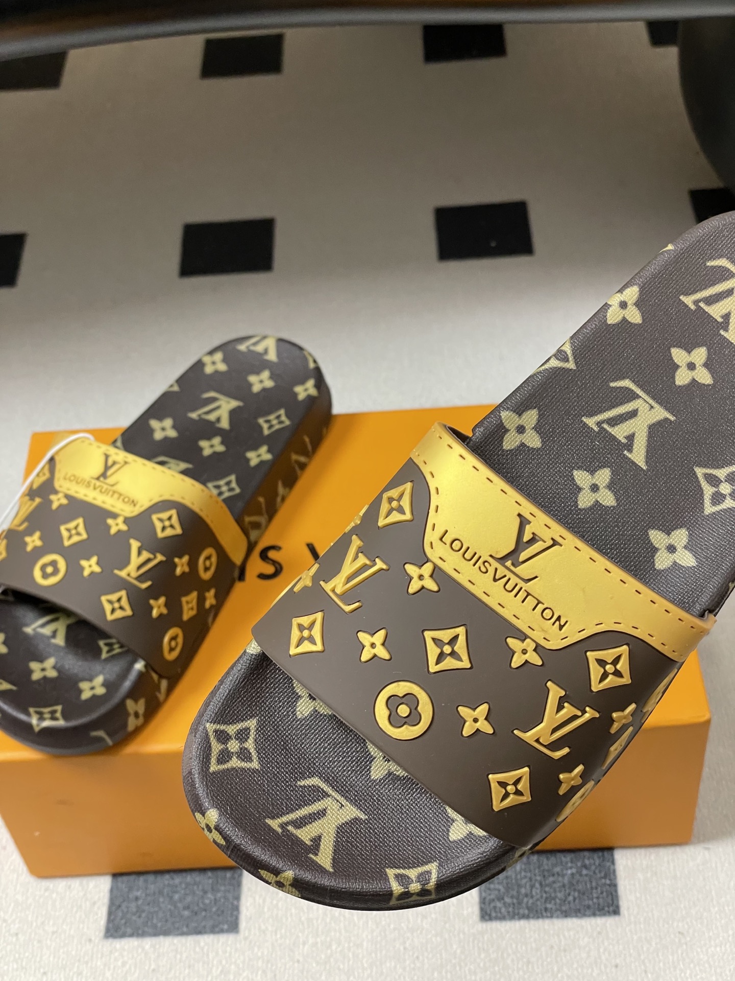 -Louis Vuitton 路易威登 Lv 经典款浮雕果冻拖鞋情侣款休闲沙滩鞋驴牌monogram 浮