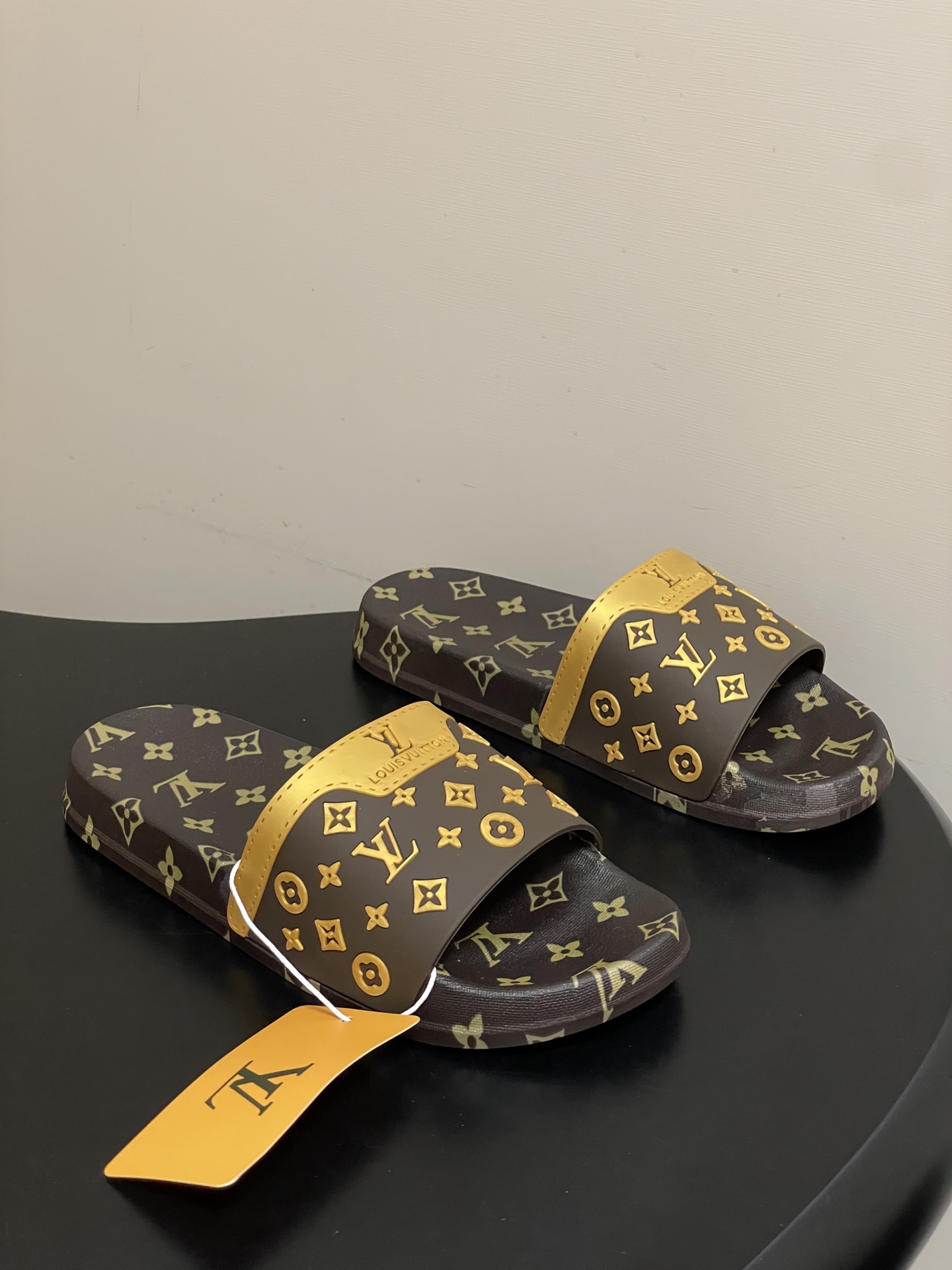 -Louis Vuitton 路易威登 Lv 经典款浮雕果冻拖鞋情侣款休闲沙滩鞋驴牌monogram 浮