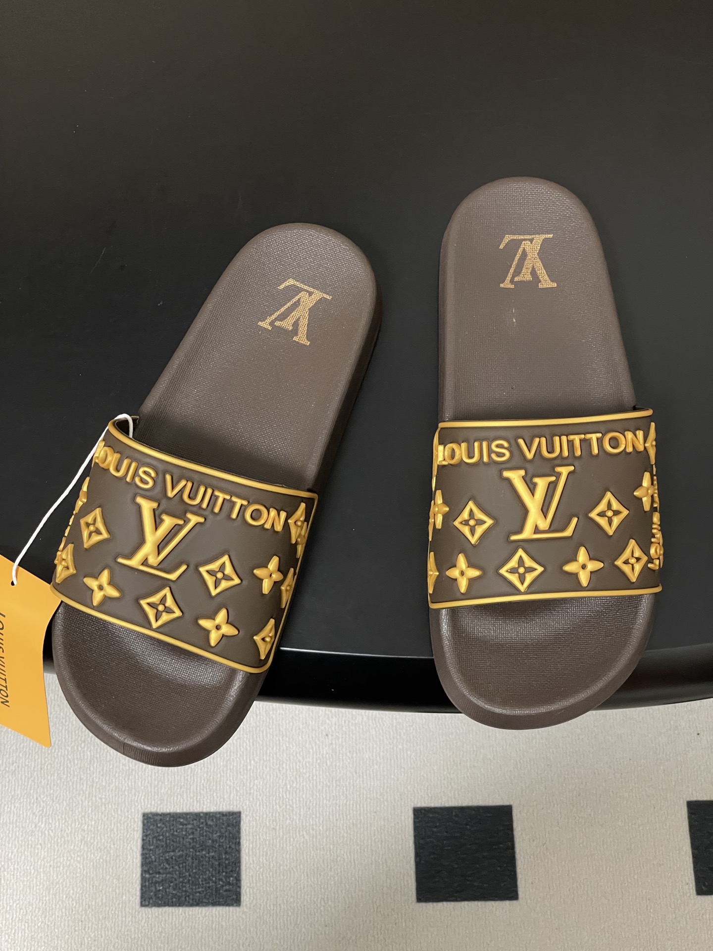 -Louis Vuitton 路易威登 Lv 经典款浮雕果冻拖鞋情侣款休闲沙滩鞋驴牌monogram 浮