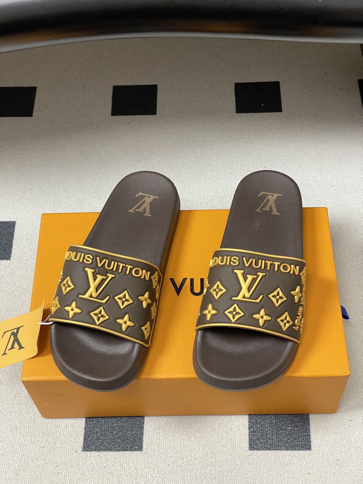 -Louis Vuitton 路易威登 Lv 经典款浮雕果冻拖鞋情侣款休闲沙滩鞋驴牌monogram 浮