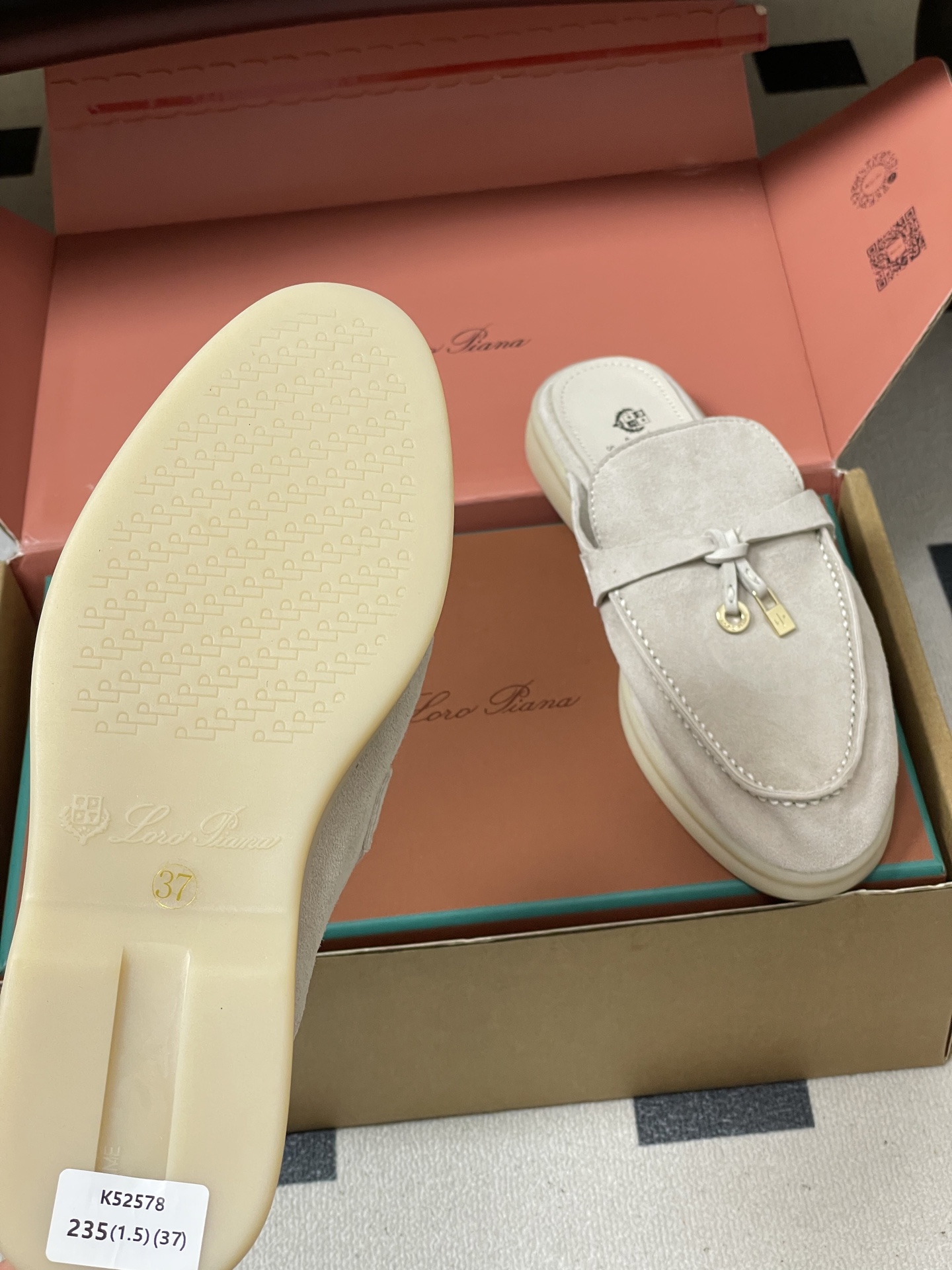 -莞产（陪高档飞机盒✈️）Loro Piana 诺悠翩雅 LP 经典款 Babouche Charms 