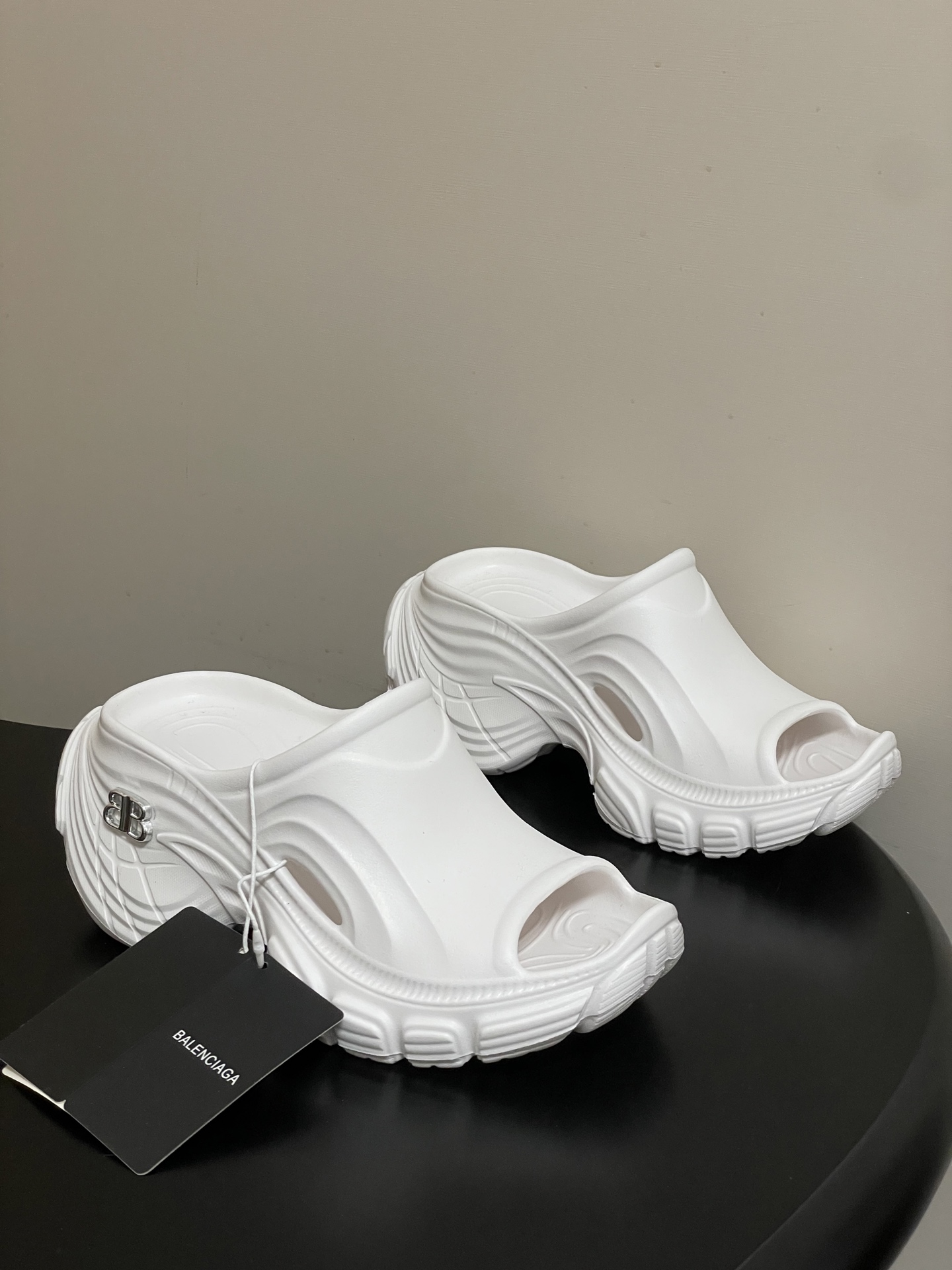 -26s春夏新款Balenciaga巴黎世家 恨天高 坡跟厚底沙滩拖鞋经典BB字母扣一字拖鞋休闲沙滩厚底