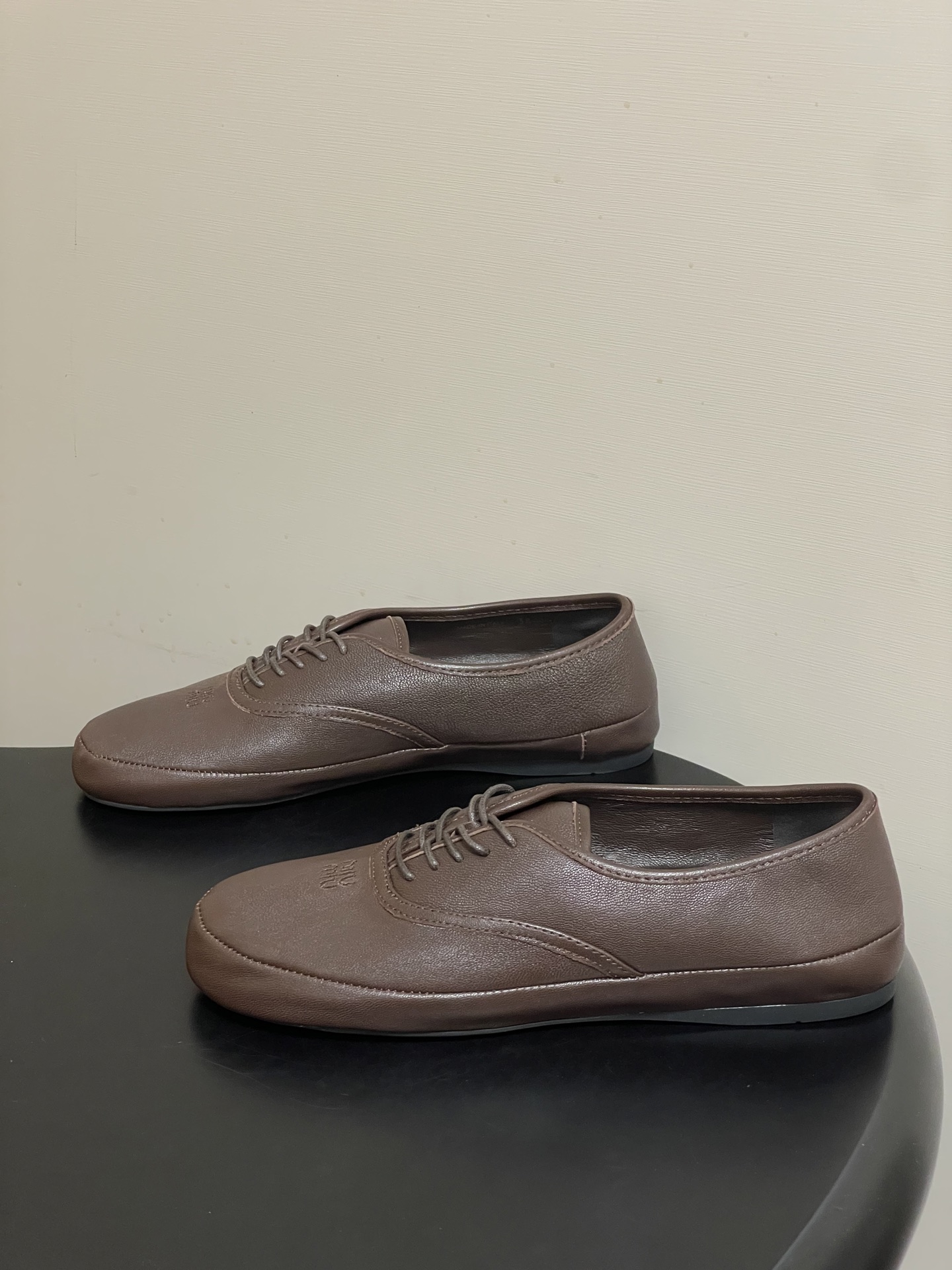 -26ss春夏新款MIUMIU 缪缪 英伦风圆头芭蕾舞鞋学院风复古绑带平底超软休闲单鞋系带乐福鞋Miu 