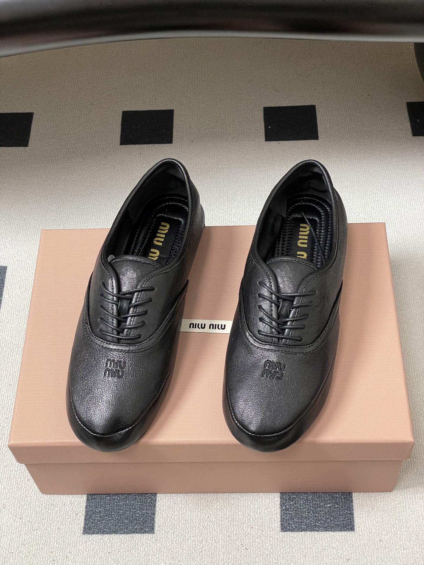 -26ss春夏新款MIUMIU 缪缪 英伦风圆头芭蕾舞鞋学院风复古绑带平底超软休闲单鞋系带乐福鞋Miu 