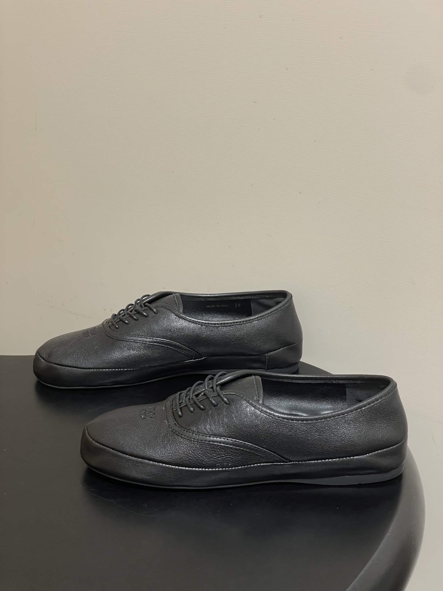 -26ss春夏新款MIUMIU 缪缪 英伦风圆头芭蕾舞鞋学院风复古绑带平底超软休闲单鞋系带乐福鞋Miu 