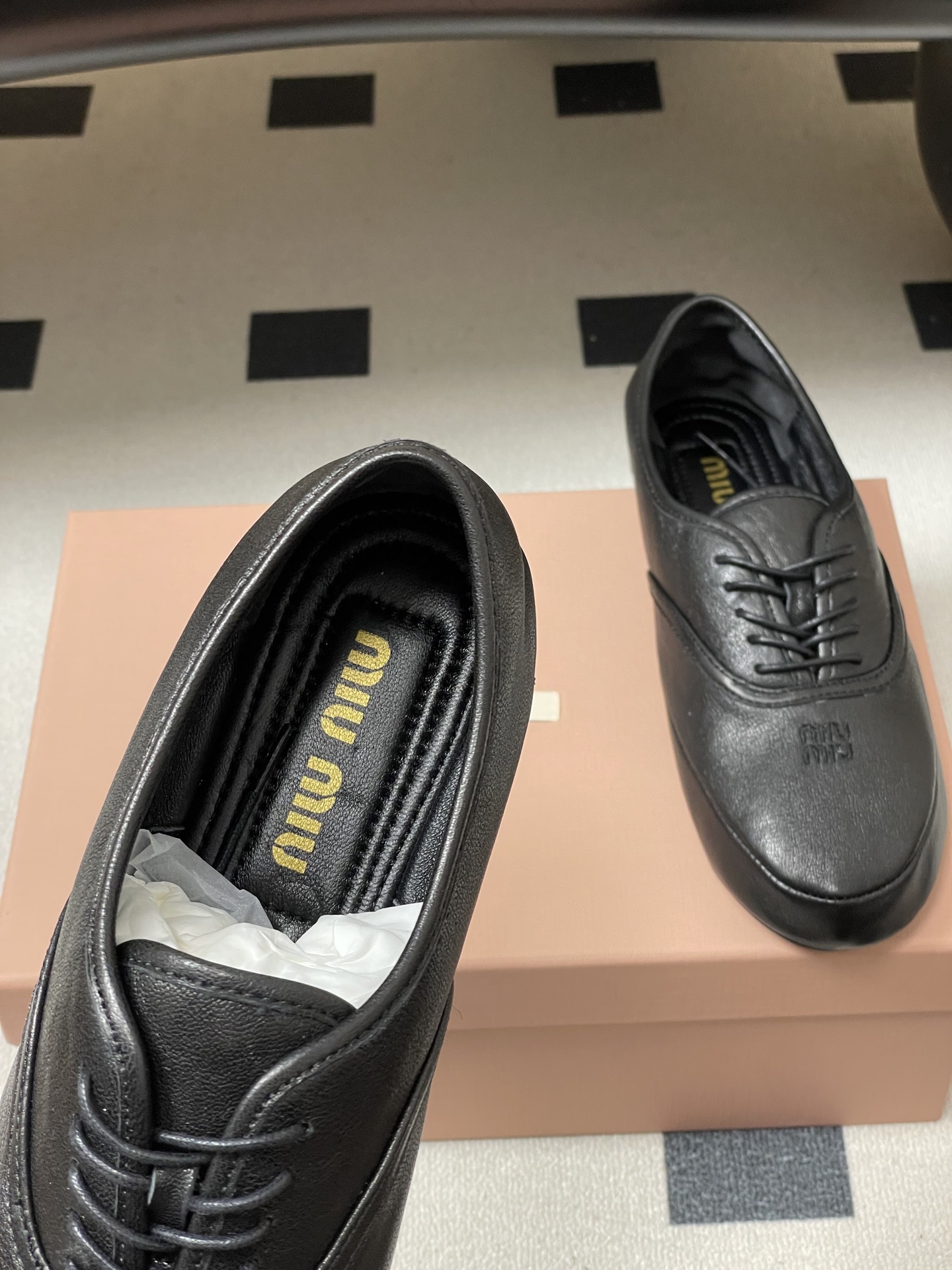 -26ss春夏新款MIUMIU 缪缪 英伦风圆头芭蕾舞鞋学院风复古绑带平底超软休闲单鞋系带乐福鞋Miu 