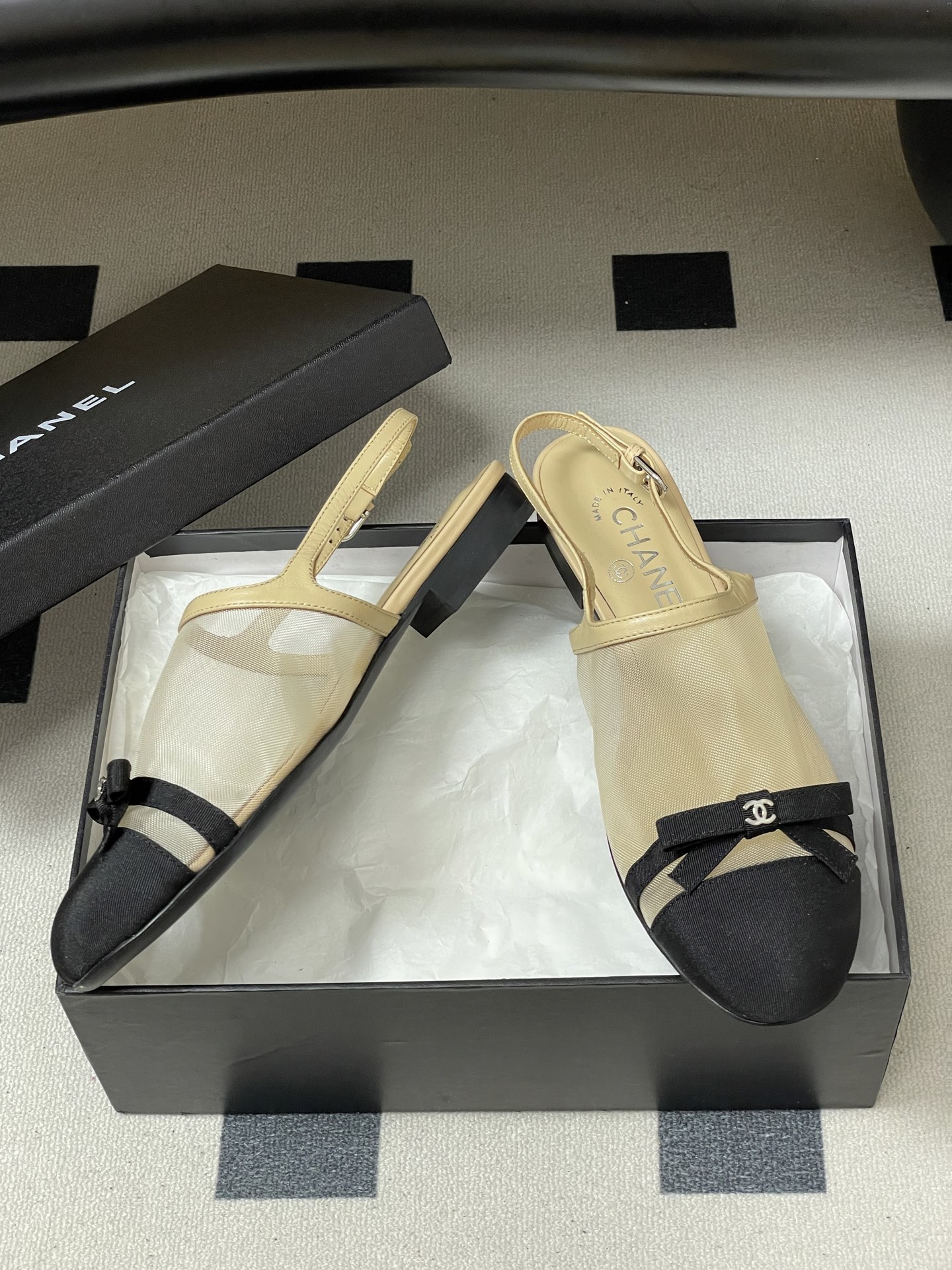 -2026春夏新款 Chanel 小香 26C 蝴蝶结网纱凉拖鞋系列标志性双C扣蝴蝶结透气网面高跟包头凉