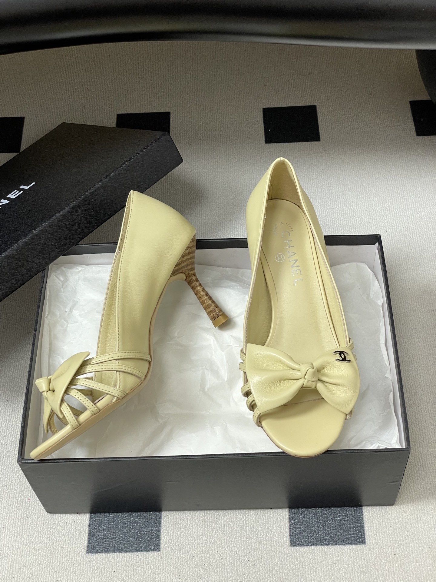 -2026 早春新款 Chanel 小香 Vintage中古风 露趾鱼嘴蝴蝶结高跟单鞋/细跟凉拖鞋/尖头