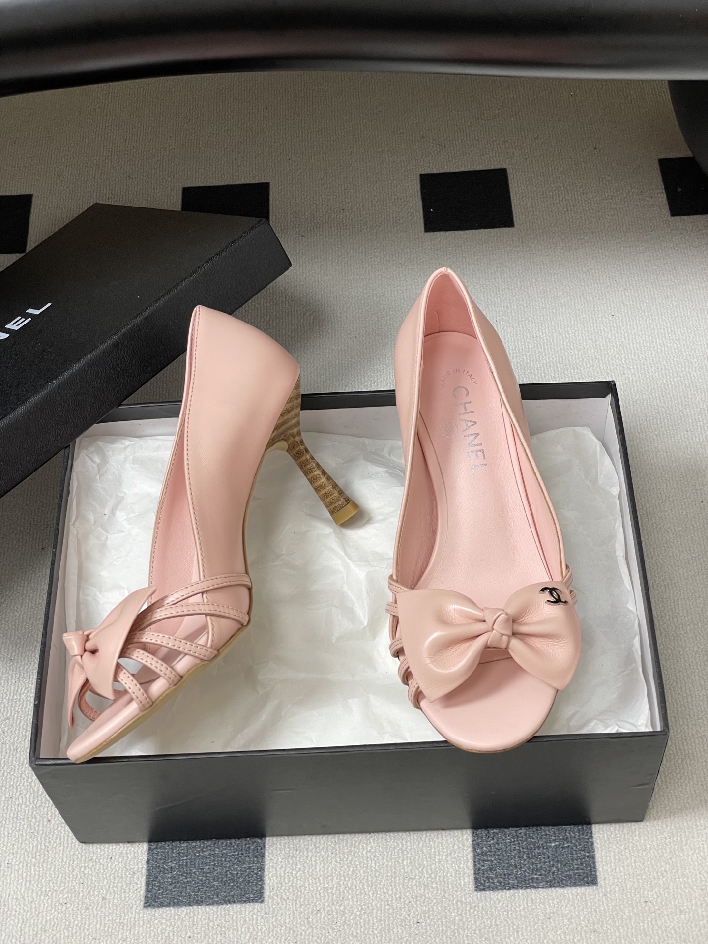 -2026 早春新款 Chanel 小香 Vintage中古风 露趾鱼嘴蝴蝶结高跟单鞋/细跟凉拖鞋/尖头