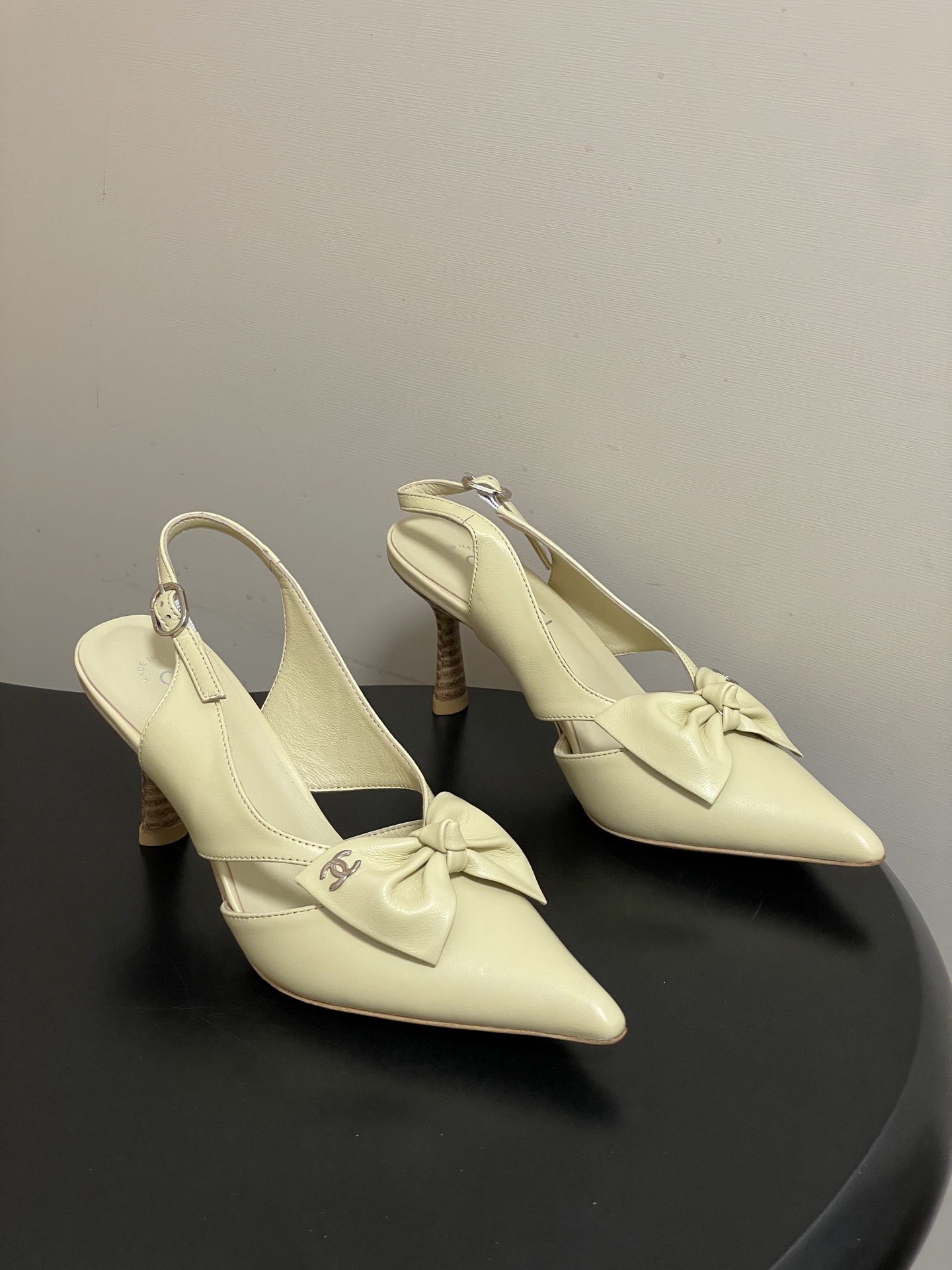 -2026 早春新款 Chanel 小香 Vintage中古风 露趾鱼嘴蝴蝶结高跟单鞋/细跟凉拖鞋/尖头