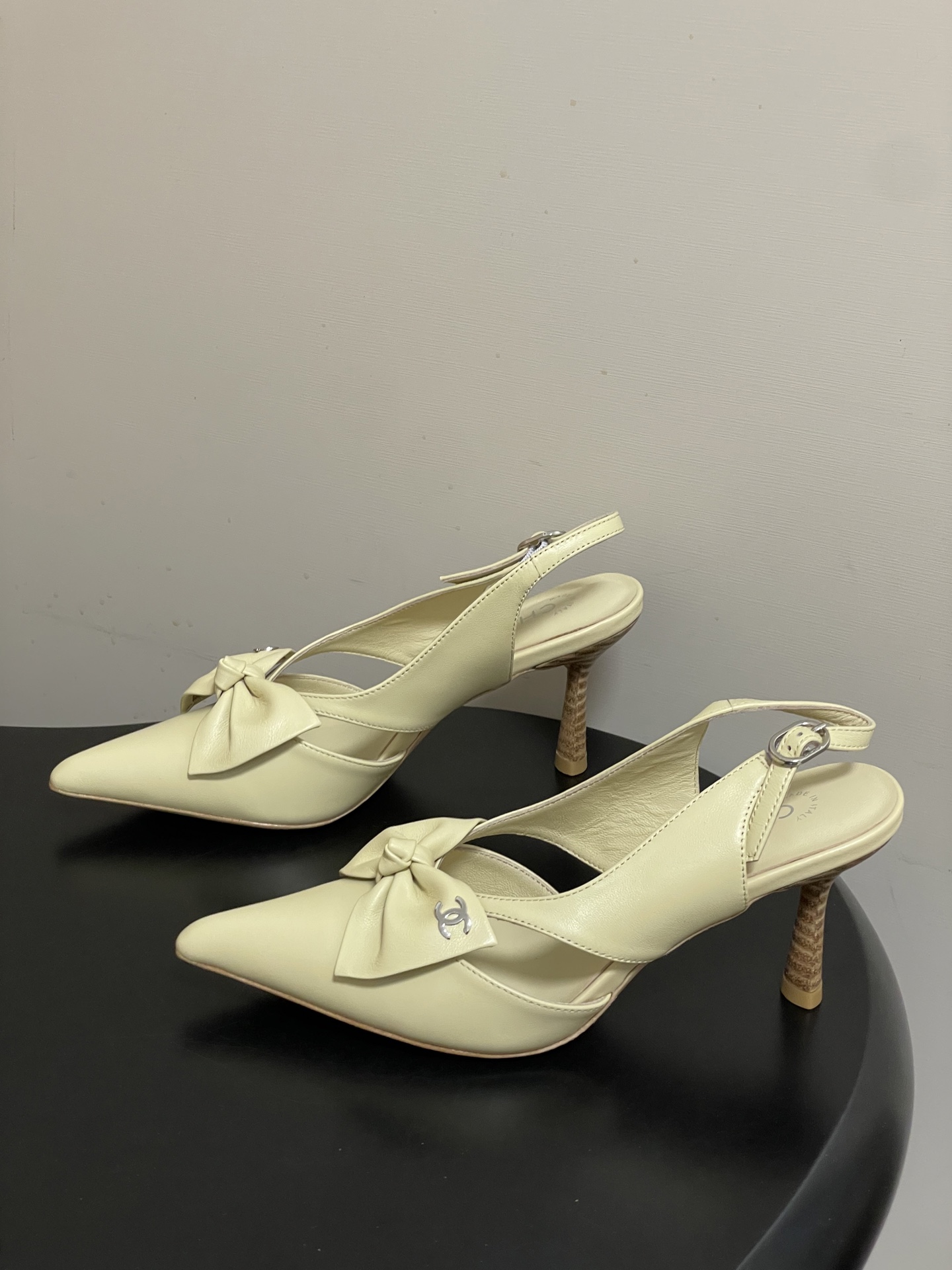 -2026 早春新款 Chanel 小香 Vintage中古风 露趾鱼嘴蝴蝶结高跟单鞋/细跟凉拖鞋/尖头