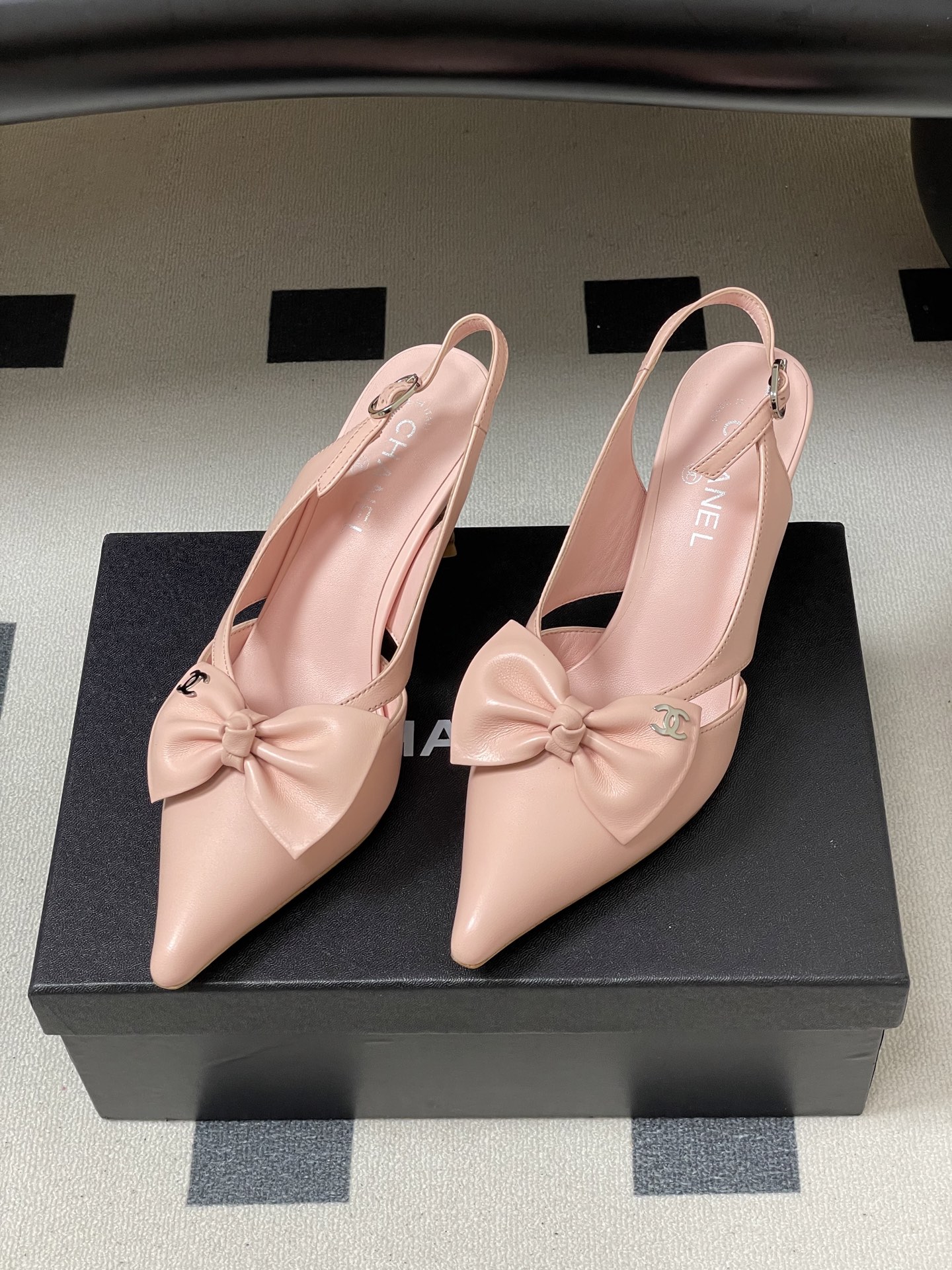 -2026 早春新款 Chanel 小香 Vintage中古风 露趾鱼嘴蝴蝶结高跟单鞋/细跟凉拖鞋/尖头