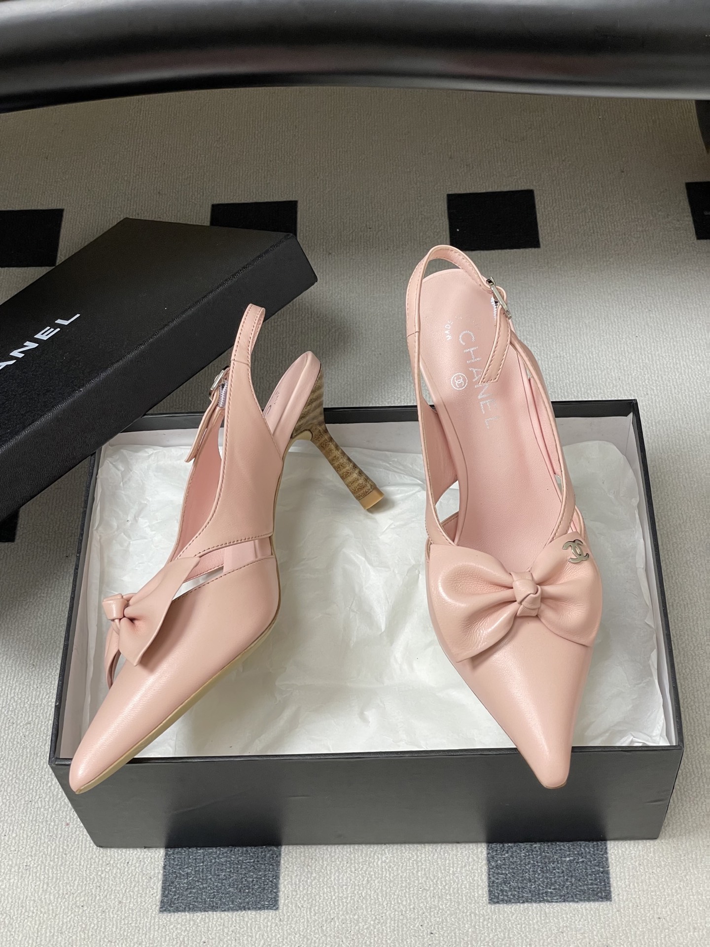-2026 早春新款 Chanel 小香 Vintage中古风 露趾鱼嘴蝴蝶结高跟单鞋/细跟凉拖鞋/尖头