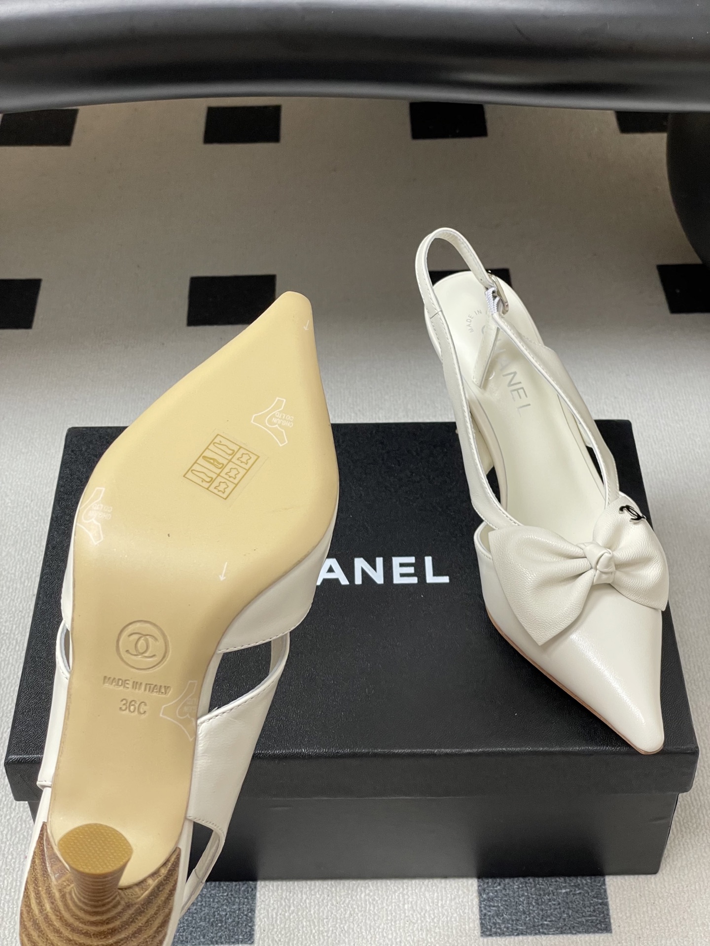 -2026 早春新款 Chanel 小香 Vintage中古风 露趾鱼嘴蝴蝶结高跟单鞋/细跟凉拖鞋/尖头