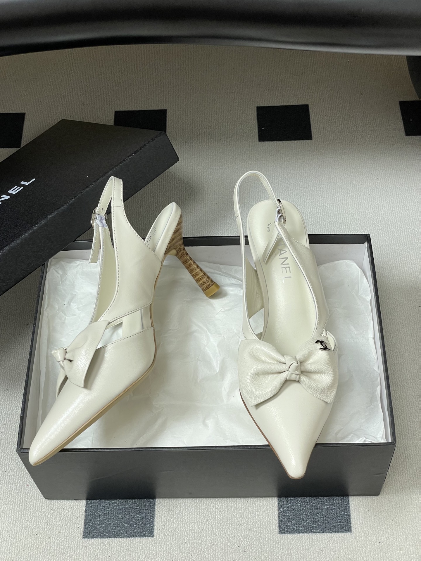 -2026 早春新款 Chanel 小香 Vintage中古风 露趾鱼嘴蝴蝶结高跟单鞋/细跟凉拖鞋/尖头