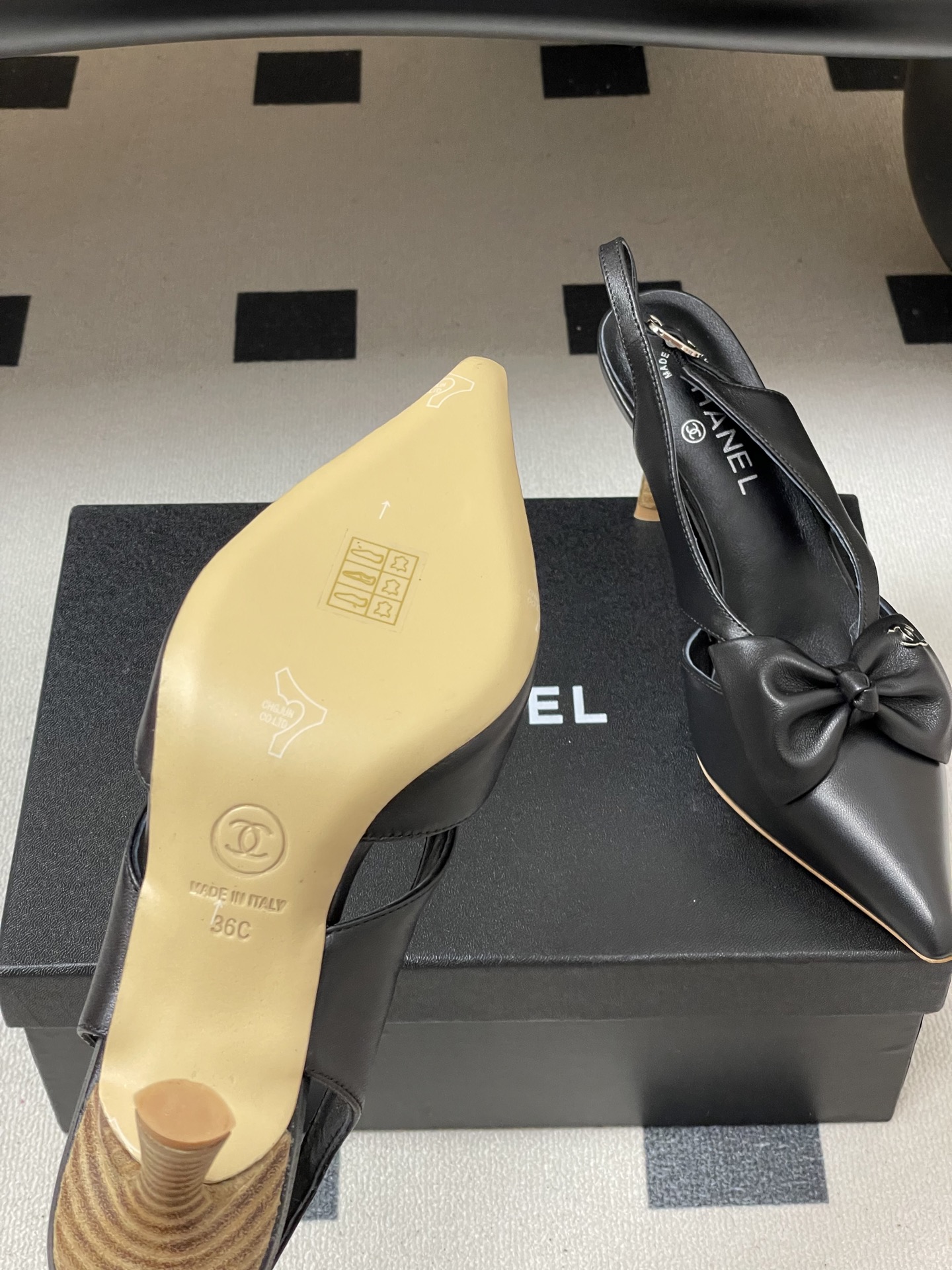 -2026 早春新款 Chanel 小香 Vintage中古风 露趾鱼嘴蝴蝶结高跟单鞋/细跟凉拖鞋/尖头