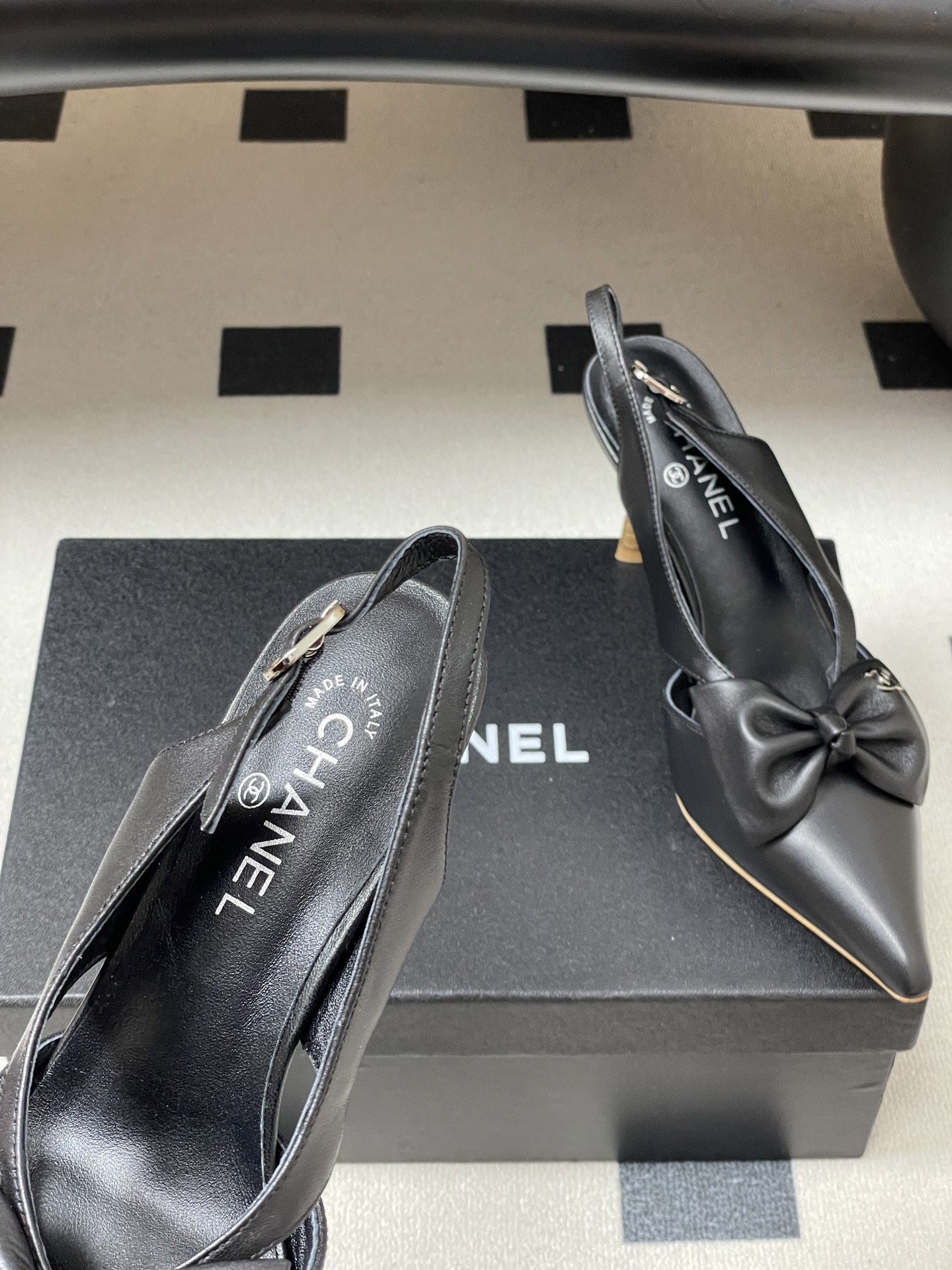 -2026 早春新款 Chanel 小香 Vintage中古风 露趾鱼嘴蝴蝶结高跟单鞋/细跟凉拖鞋/尖头