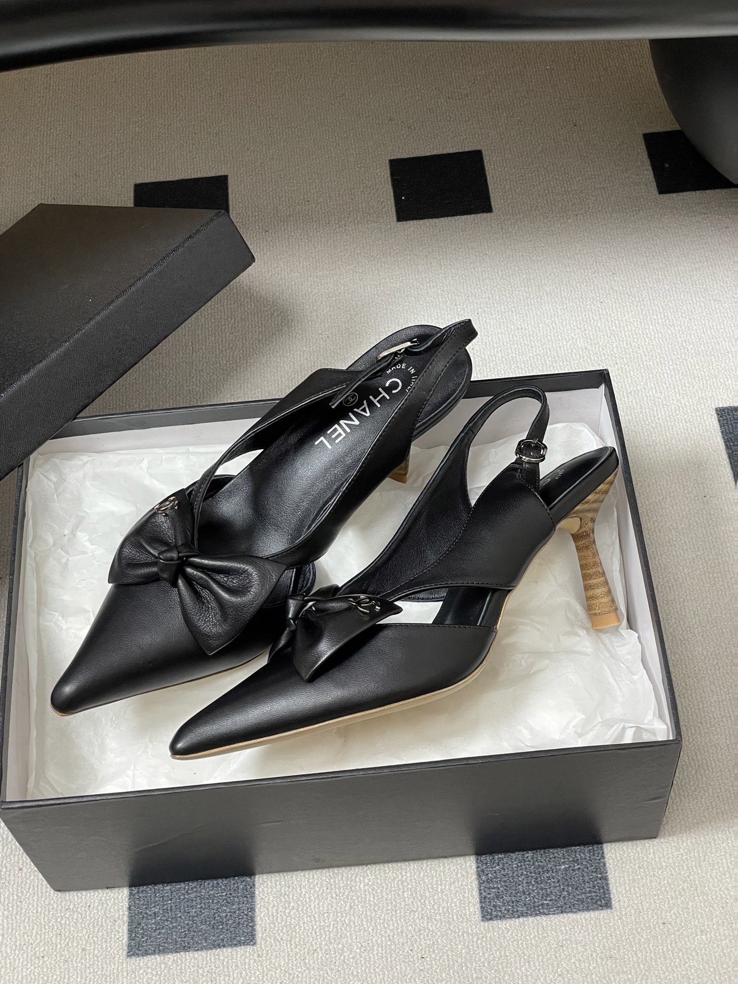 -2026 早春新款 Chanel 小香 Vintage中古风 露趾鱼嘴蝴蝶结高跟单鞋/细跟凉拖鞋/尖头
