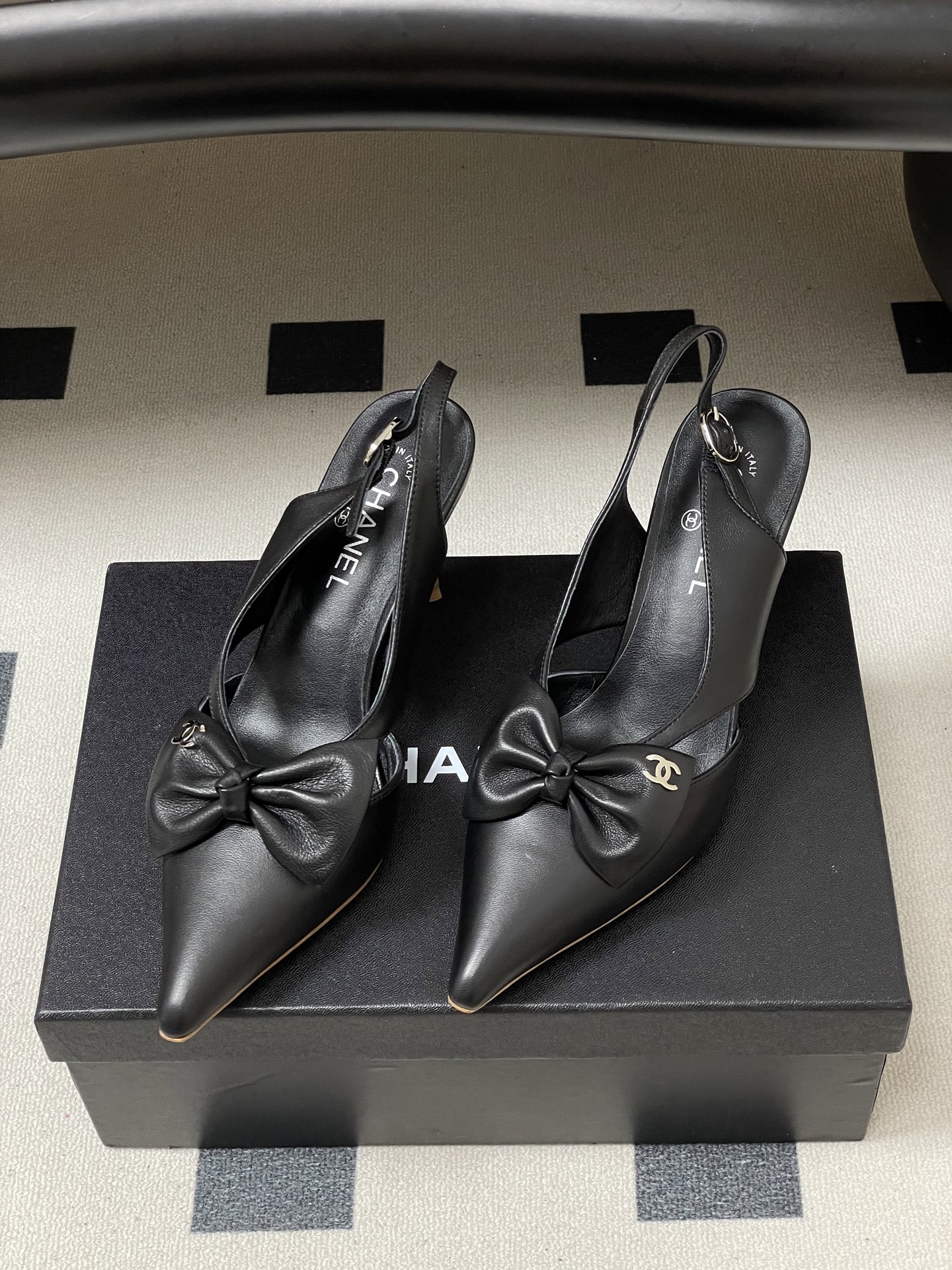 -2026 早春新款 Chanel 小香 Vintage中古风 露趾鱼嘴蝴蝶结高跟单鞋/细跟凉拖鞋/尖头