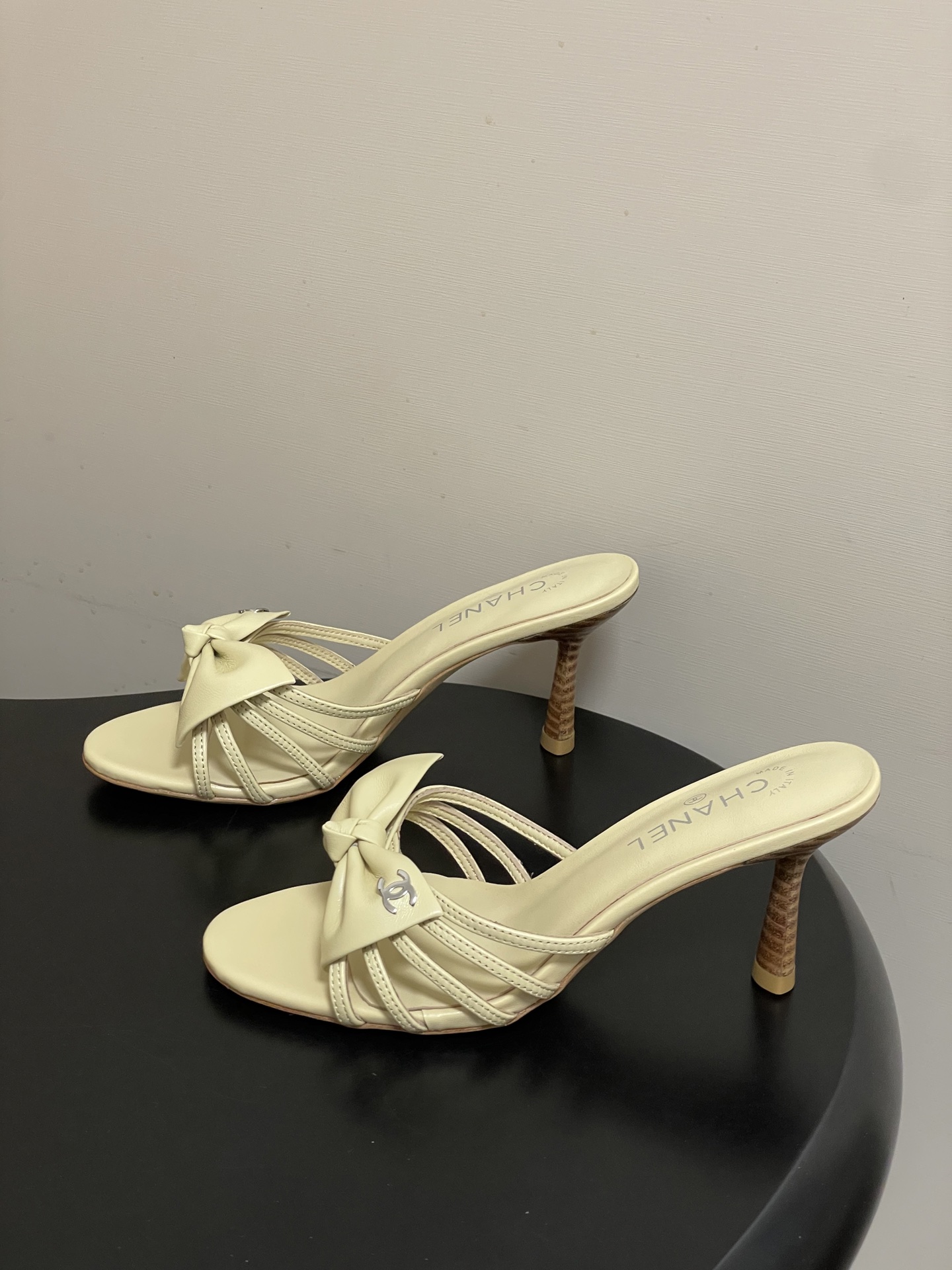-2026 早春新款 Chanel 小香 Vintage中古风 露趾鱼嘴蝴蝶结高跟单鞋/细跟凉拖鞋/尖头