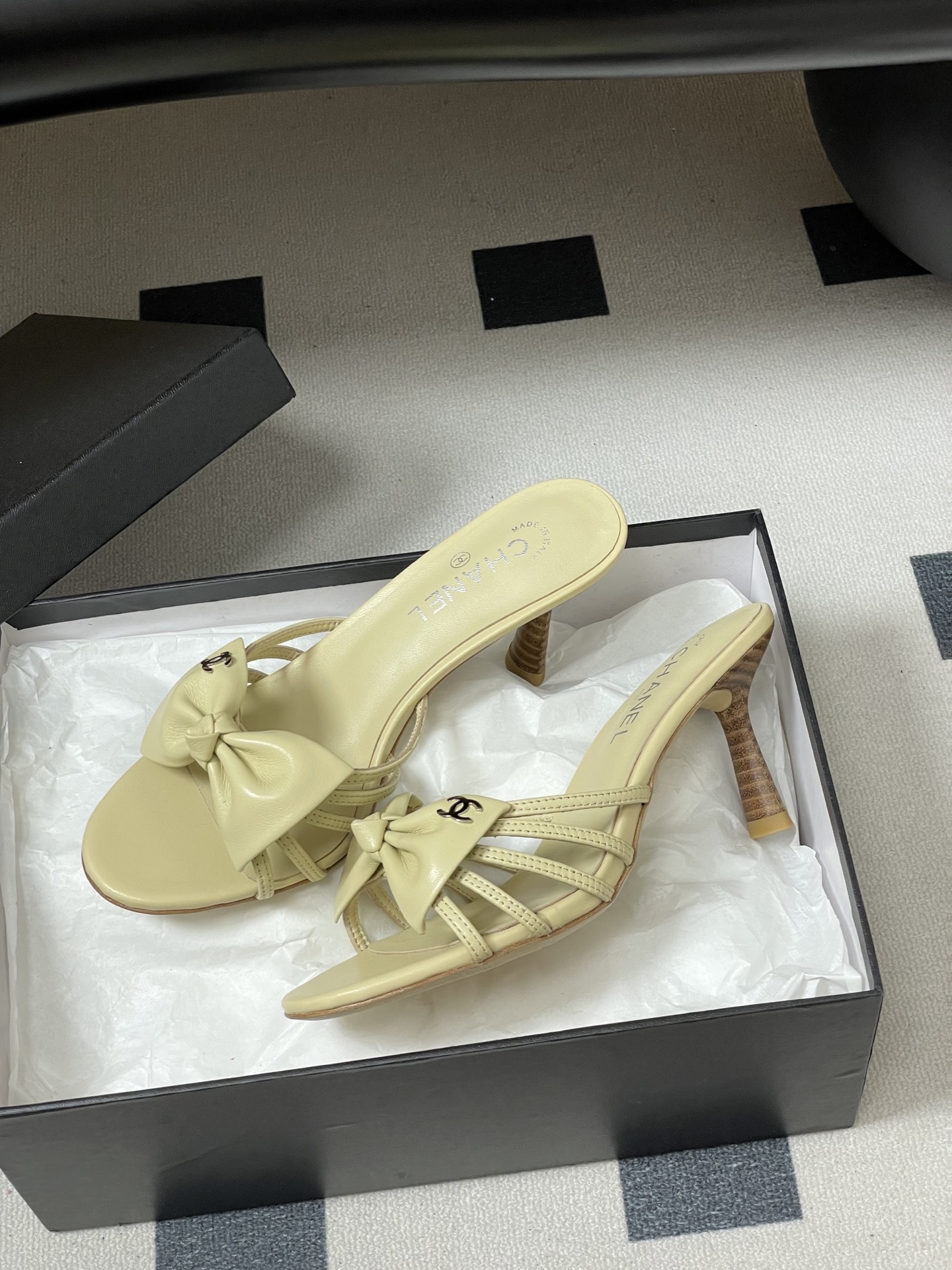 -2026 早春新款 Chanel 小香 Vintage中古风 露趾鱼嘴蝴蝶结高跟单鞋/细跟凉拖鞋/尖头