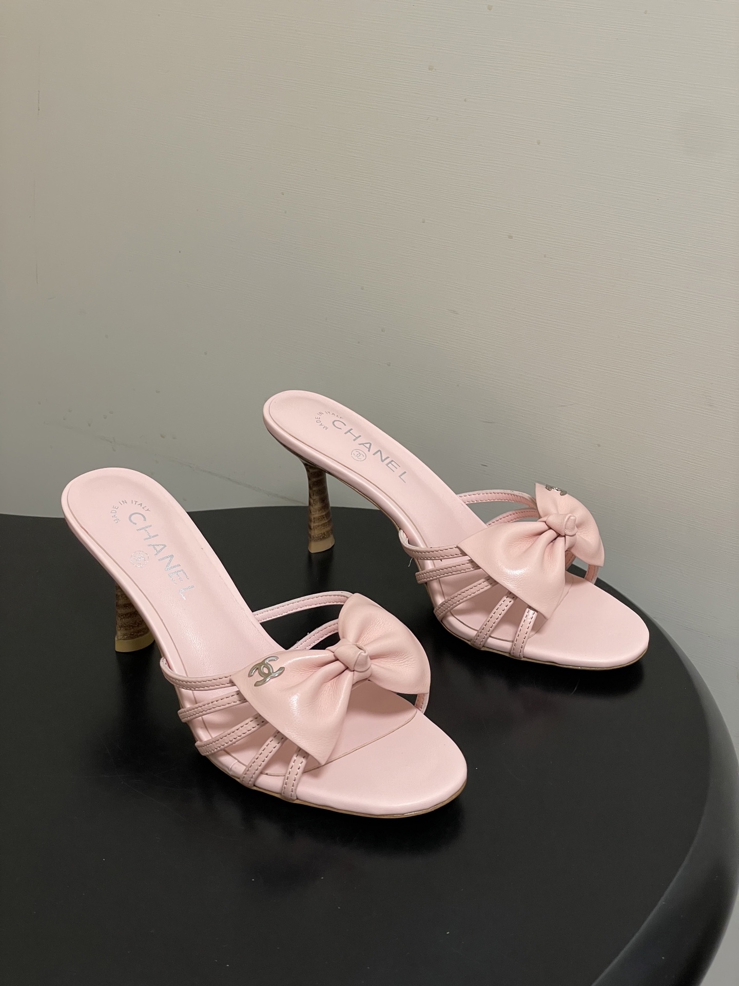 -2026 早春新款 Chanel 小香 Vintage中古风 露趾鱼嘴蝴蝶结高跟单鞋/细跟凉拖鞋/尖头