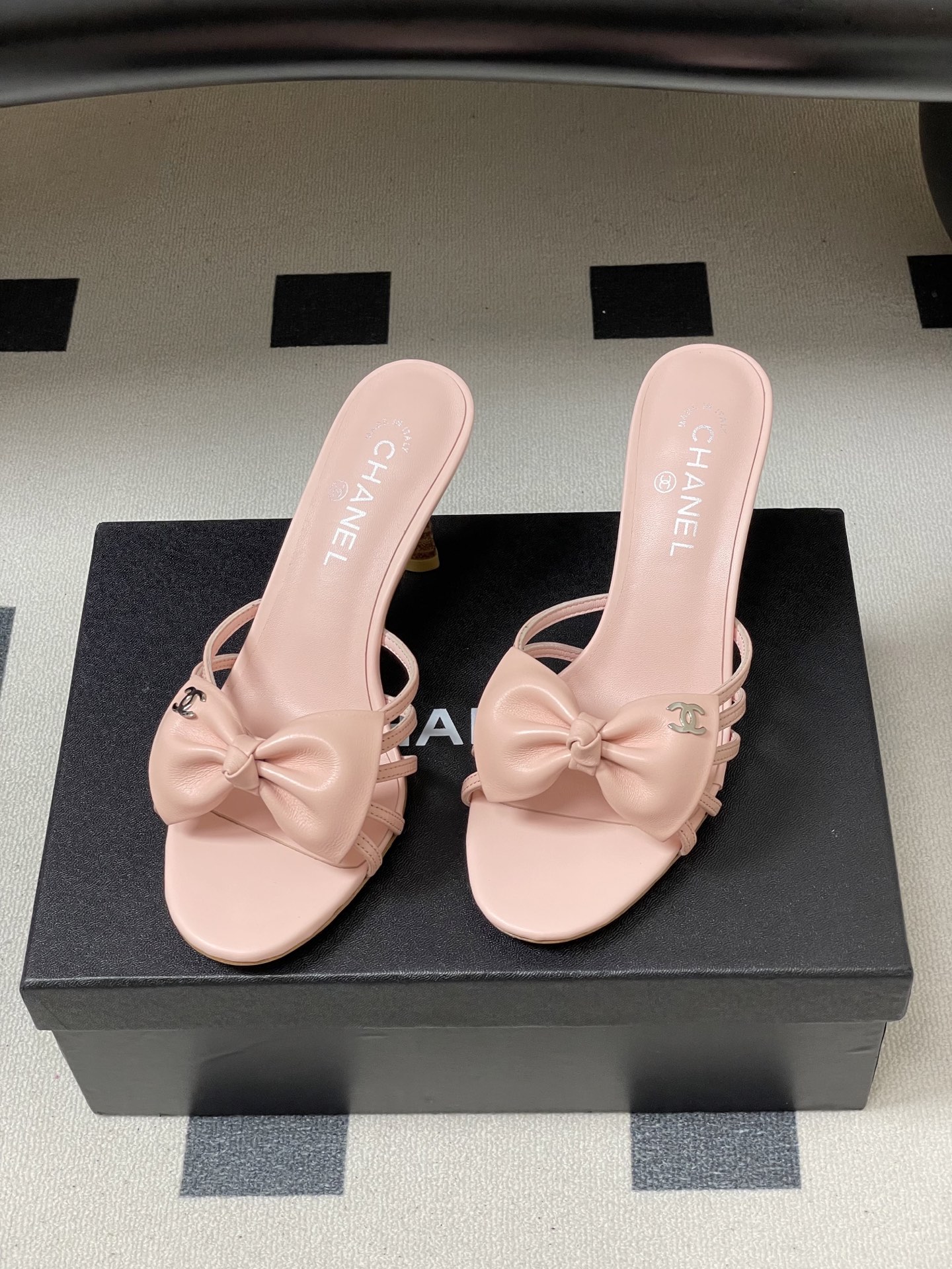 -2026 早春新款 Chanel 小香 Vintage中古风 露趾鱼嘴蝴蝶结高跟单鞋/细跟凉拖鞋/尖头