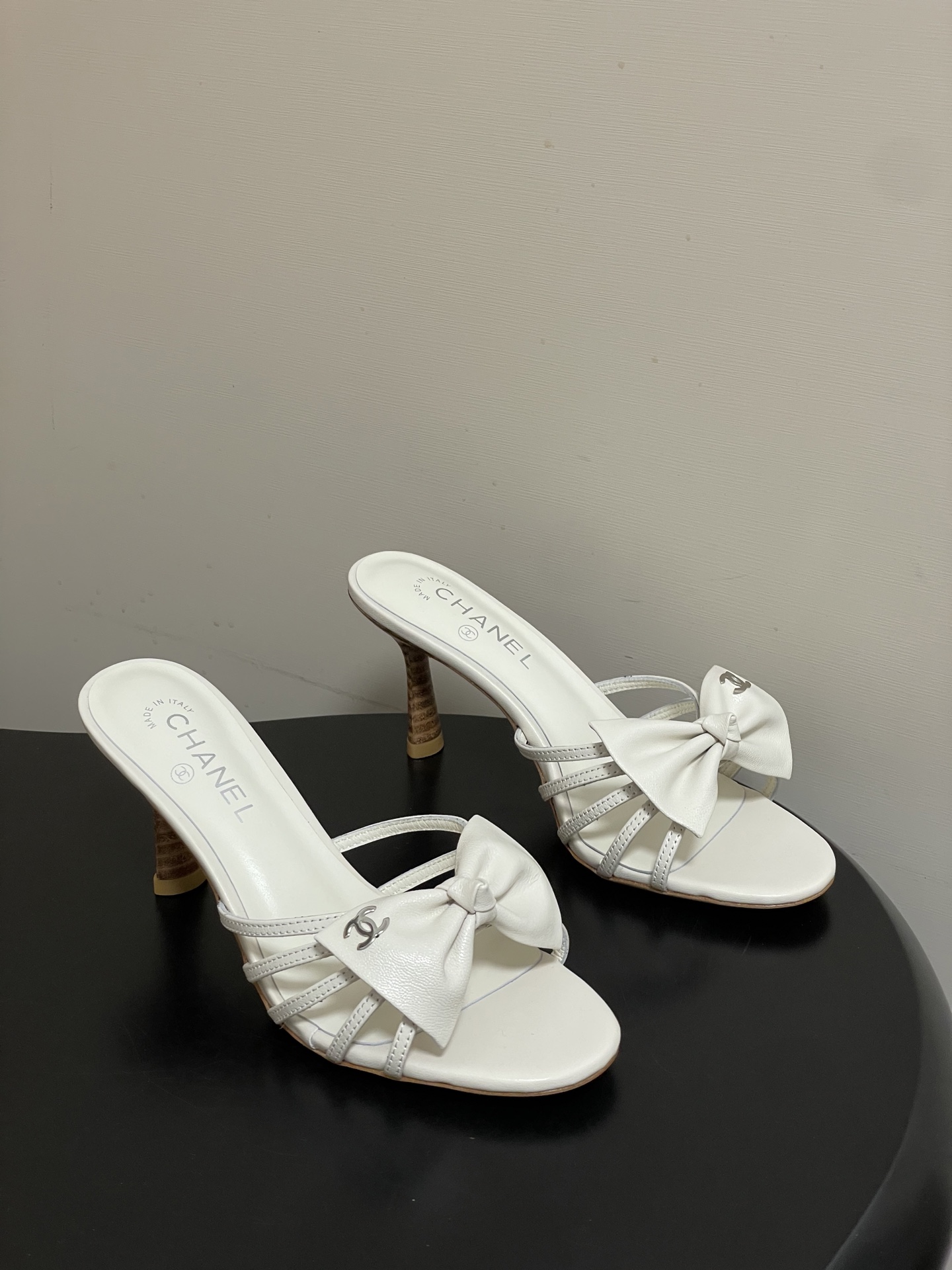 -2026 早春新款 Chanel 小香 Vintage中古风 露趾鱼嘴蝴蝶结高跟单鞋/细跟凉拖鞋/尖头