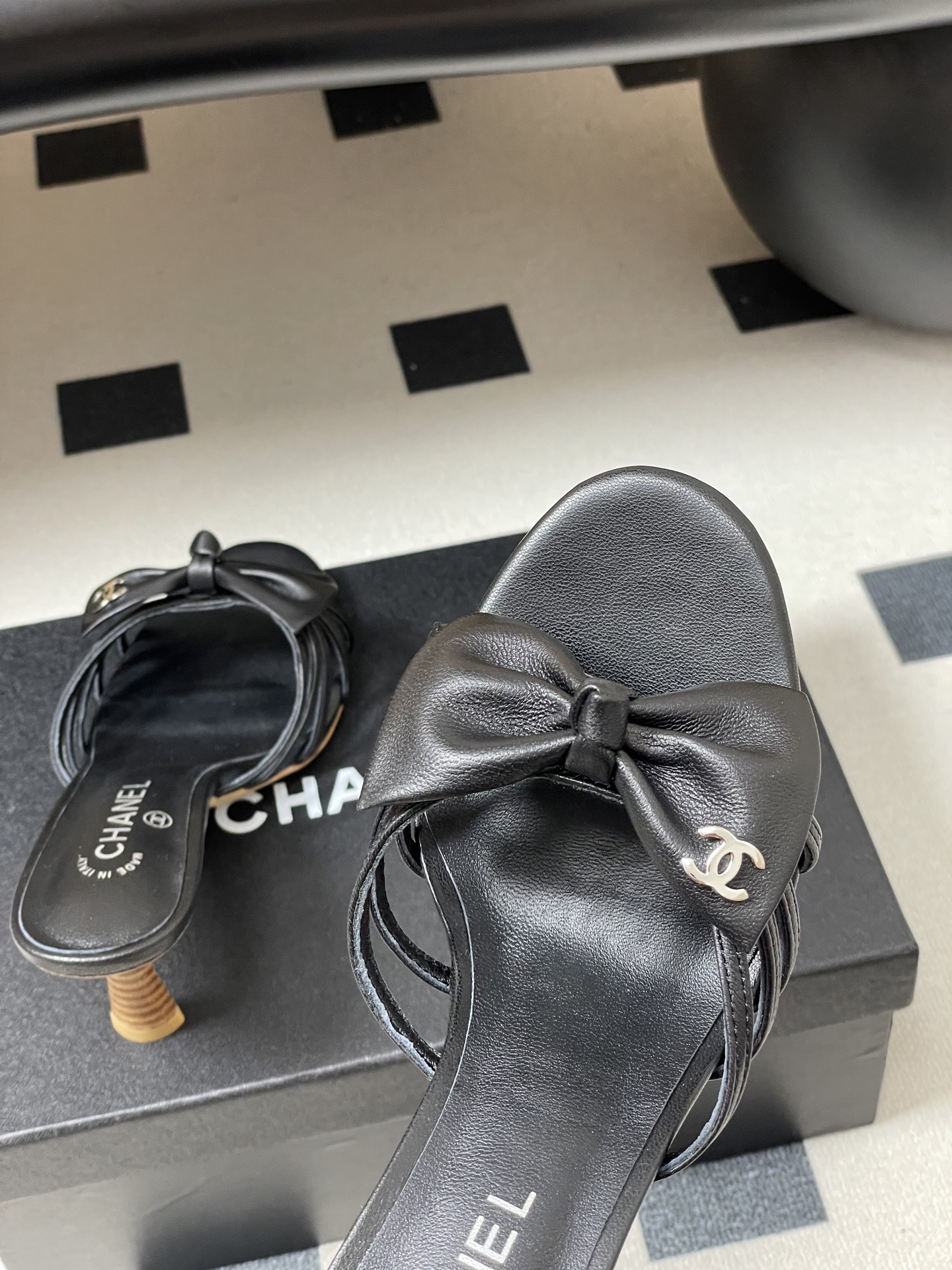 -2026 早春新款 Chanel 小香 Vintage中古风 露趾鱼嘴蝴蝶结高跟单鞋/细跟凉拖鞋/尖头