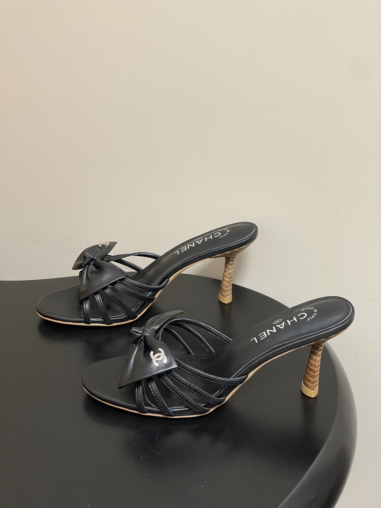 -2026 早春新款 Chanel 小香 Vintage中古风 露趾鱼嘴蝴蝶结高跟单鞋/细跟凉拖鞋/尖头