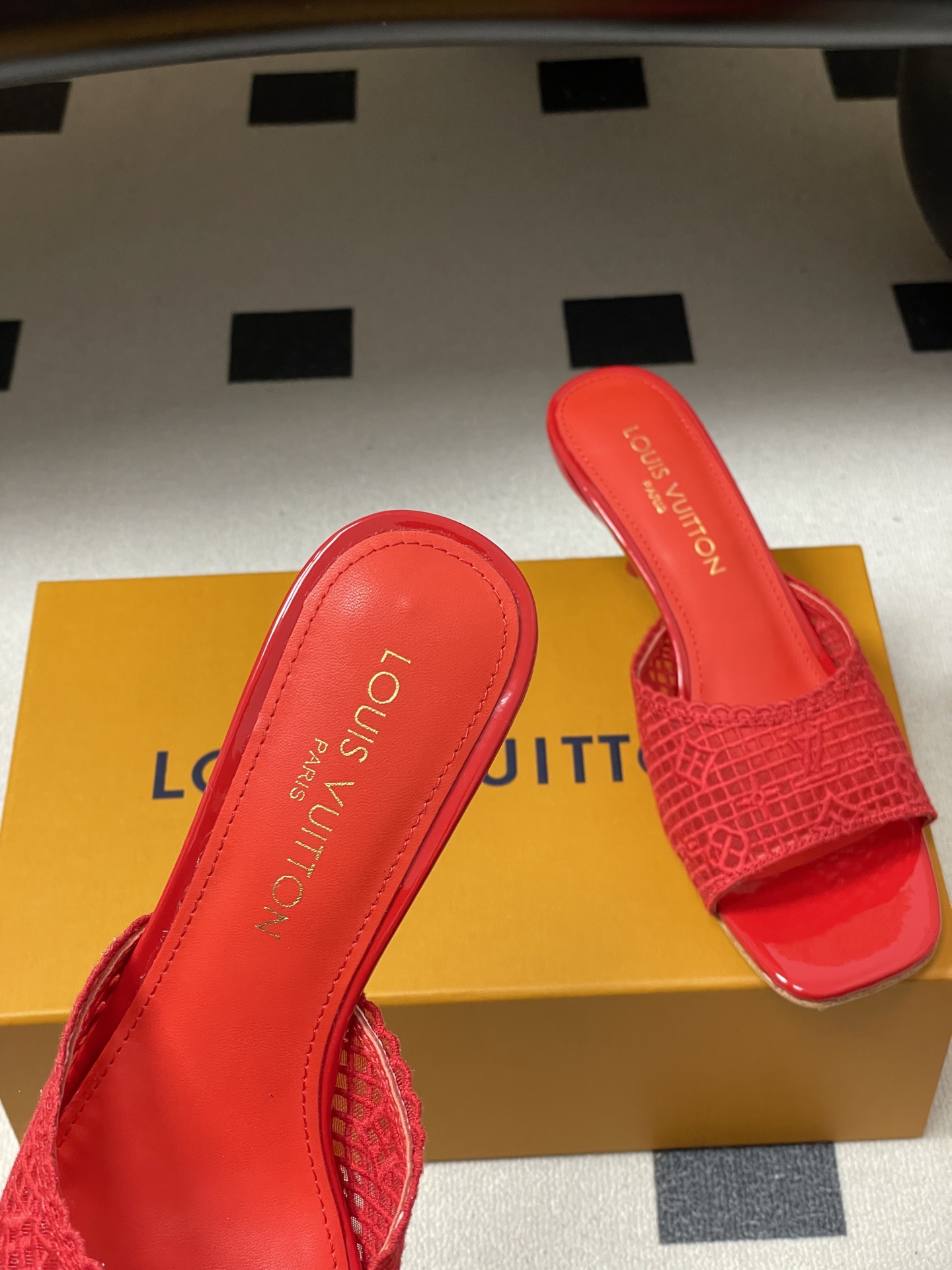 -26Ss春夏新款Louis vuiteeon 路易威登LV 6AM凉拖鞋小猫跟拖鞋字母刺绣蕾丝网面一字