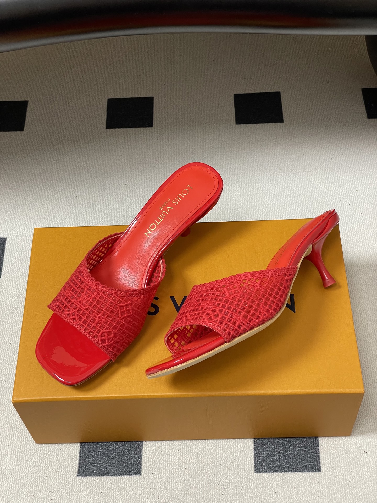 -26Ss春夏新款Louis vuiteeon 路易威登LV 6AM凉拖鞋小猫跟拖鞋字母刺绣蕾丝网面一字